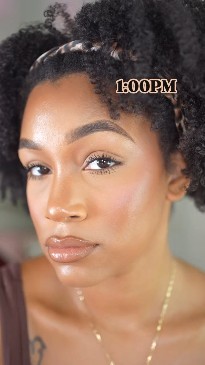 I tried the new @patricktabeauty Major Skin Hydra-Luxe Luminous Skin Perfecting
Foundation For Natural Glow and I put her to a wear test 👀
#patrickta #foundstionweartest

Can I honestly say I’m shook and I LOVE this foundation. It’s so hydrating and beautiful 😍 this is going in the rotation for sure.

Shade: 18 Golden Neutral 🤎

#LTKBeauty