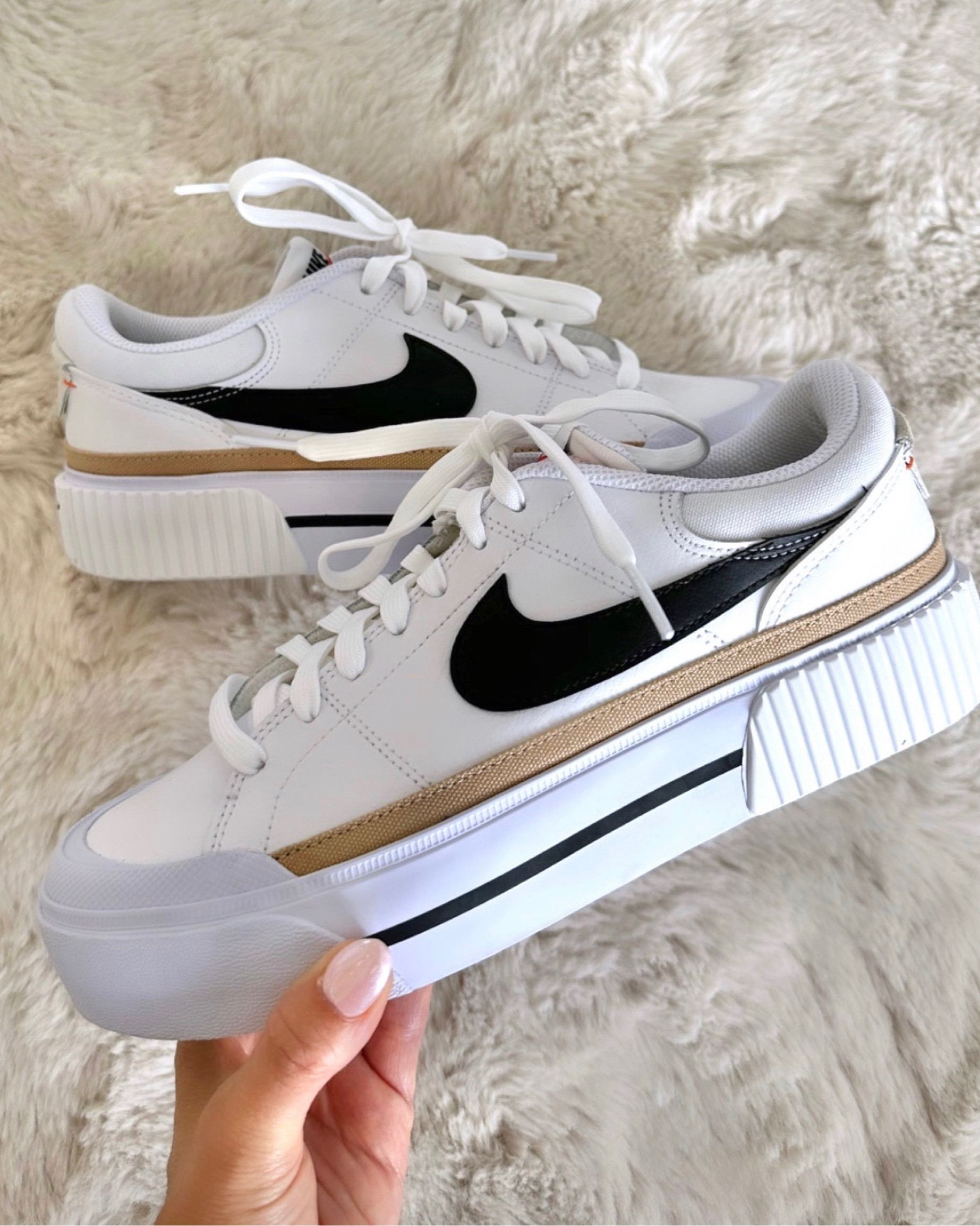 Cutest court sneakers from Nike! Perfect every day fall shoe 

#LTKstyletip #LTKshoecrush #LTKsalealert