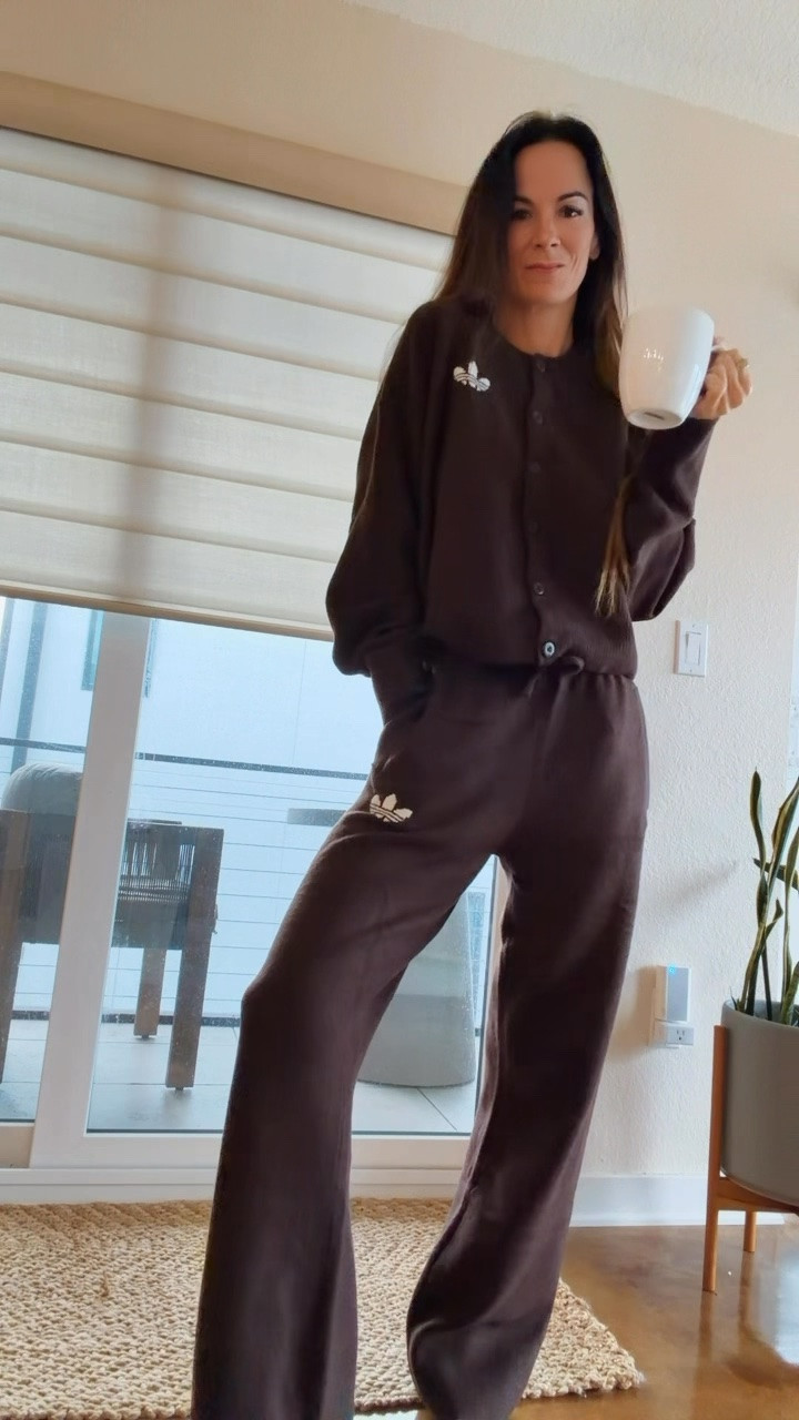 Cozy morning uniform unlocked 🤎☕️

Who knew adidas made sweater sets that feel this soft and luxe?! It’s giving cashmere, but make it sporty—and I’ll be living in it until further notice. Consider all other outfits officially canceled. 😂

Wearing XS

#adidasstyle #cozyoutfit #sweaterset #athleisurestyle #everydaystyle

#LTKootd #LTKdayinmylife #LTKgrwm