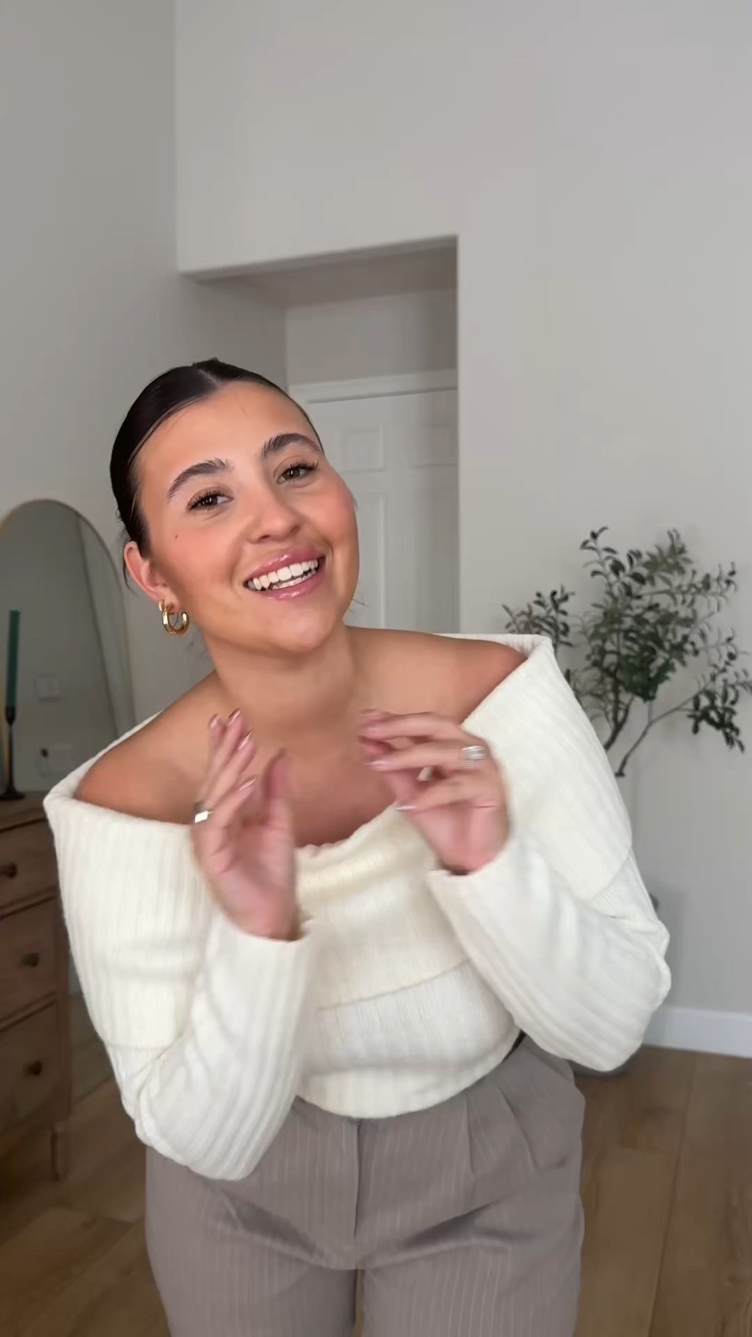 This outfit from Abercrombie is SO CUTE!



#LTKgrwm #LTKHoliday #LTKootd