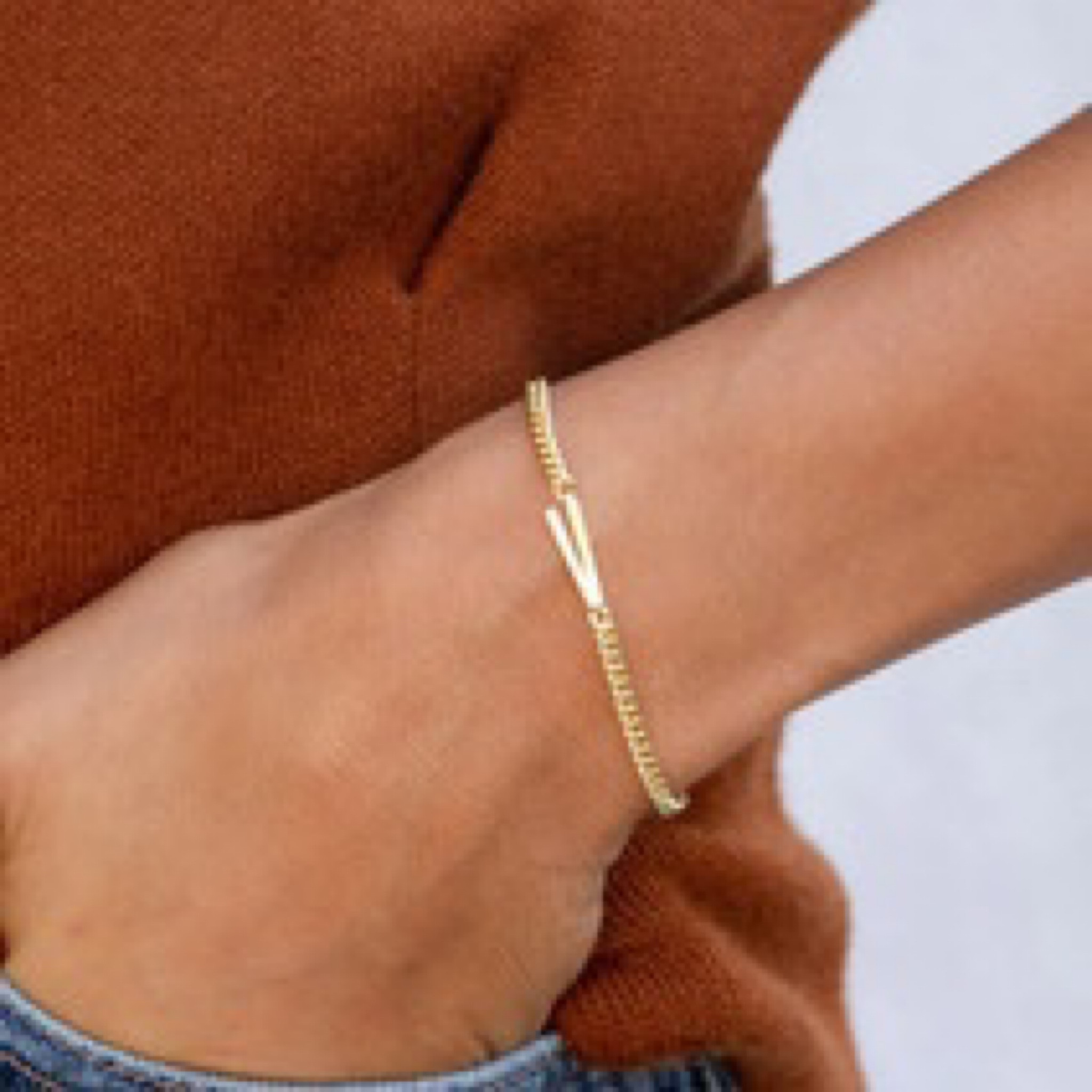My initial jewelry is a staple.  It’s a personal reflection of who I am.   

#kendrascott #gorjana
