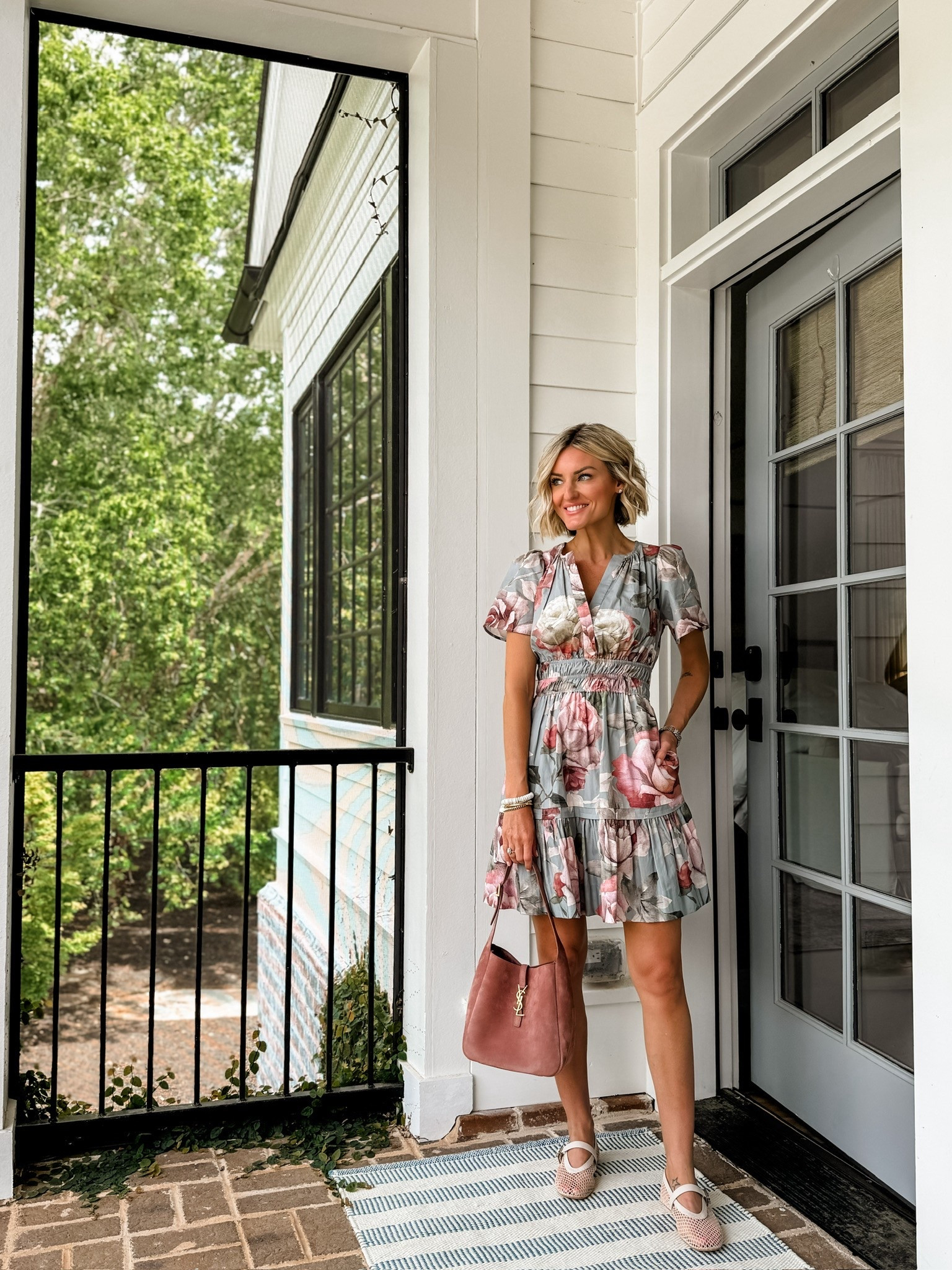 Another great floral dress option for Mother’s Day 💕 wearing XS.

Loverly Grey, floral dress, Anthropologie find, summer dress, summer fashion, Mother’s Day outfit, Mother’s Day dress

#LTKTravel #LTKSeasonal #LTKStyleTip