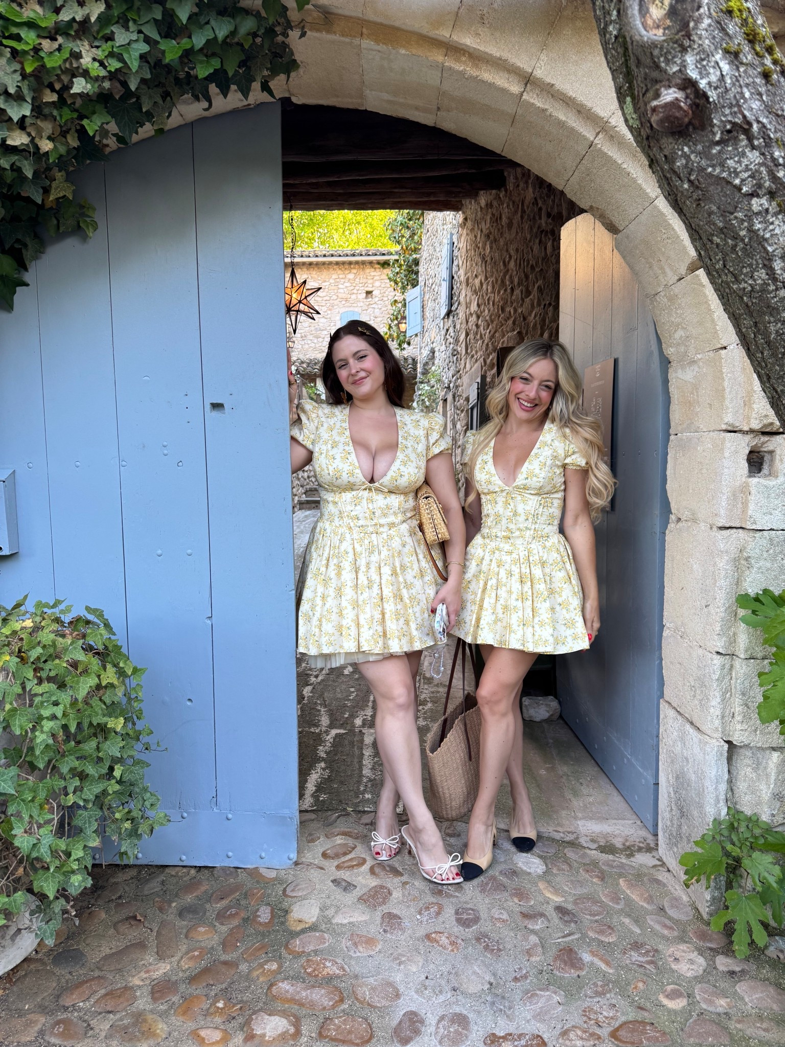 House of cb short mini butter yellow floral dress size XL

#LTKStyleTip #LTKMidsize #LTKParties