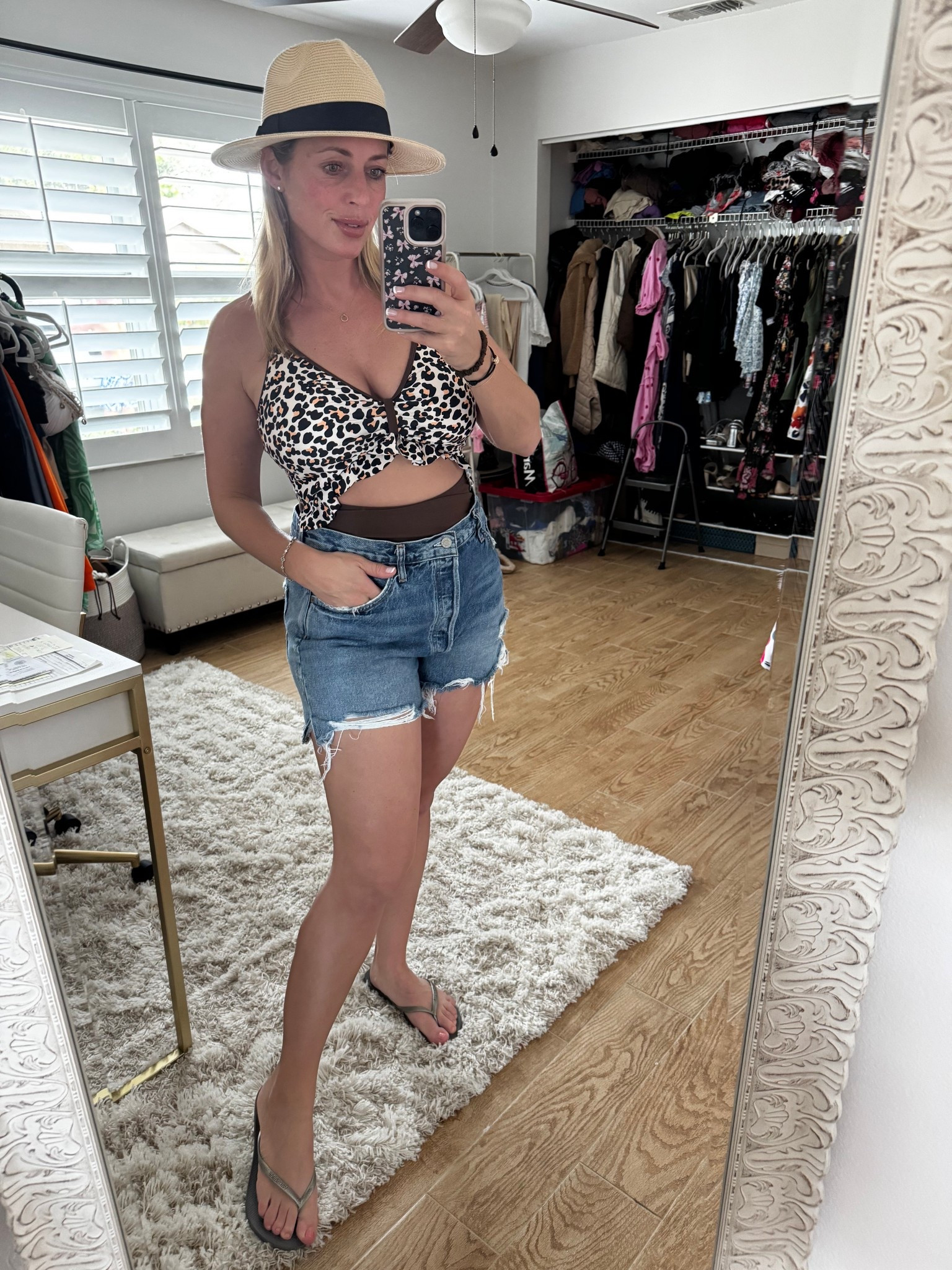 Beach day 

#LTKootd #LTKMidsize #LTKSeasonal