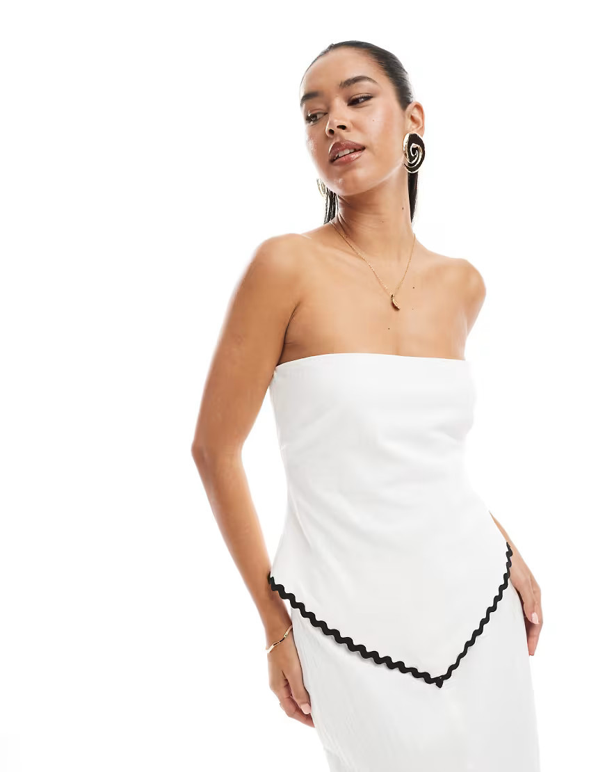 4th & Reckless linen look bandeau envelope hem contrast scallop trim top in black and white - part of a set | ASOS (Global)