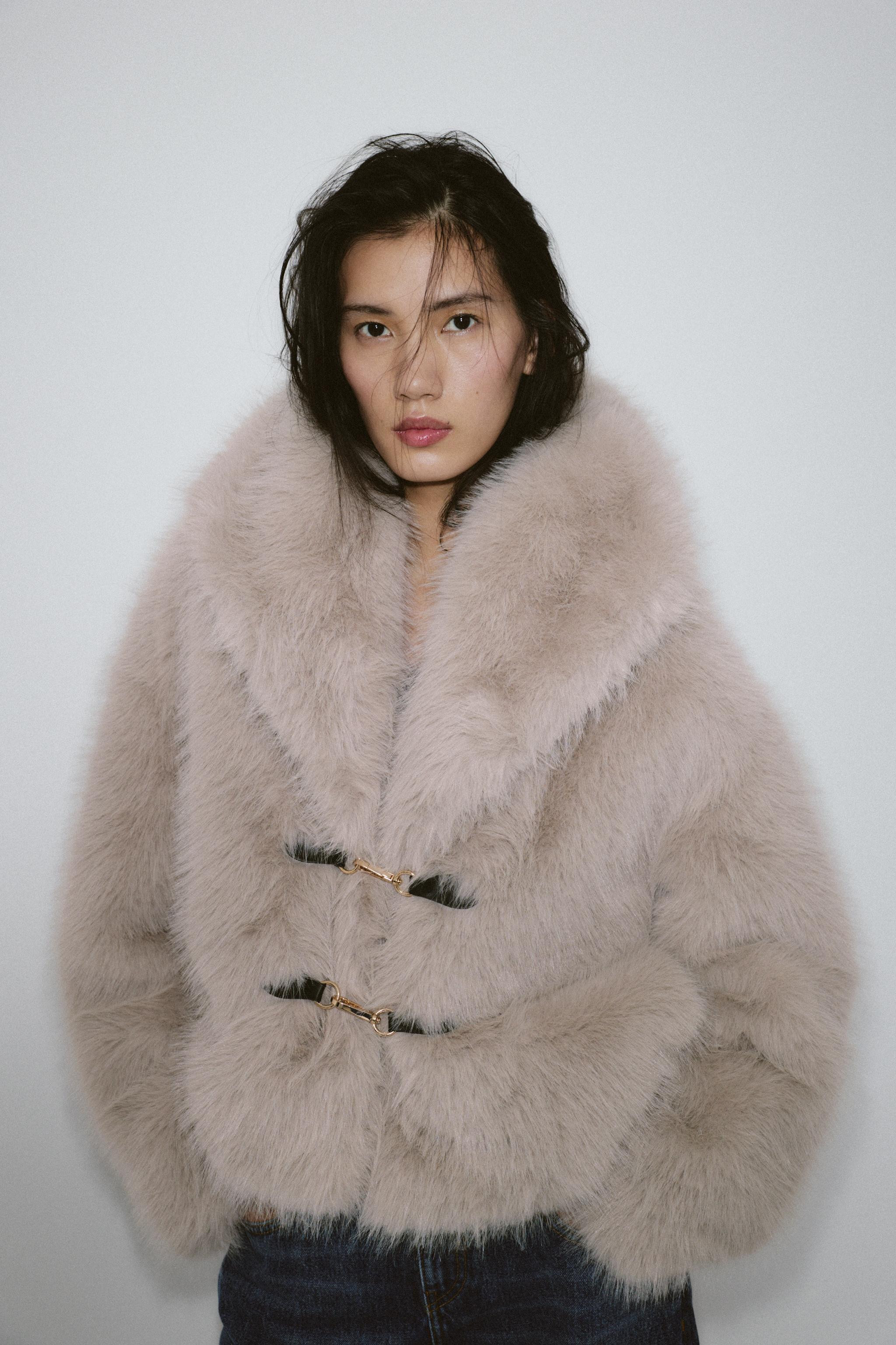 SHORT FAUX FUR TOGGLE COAT | Zara US