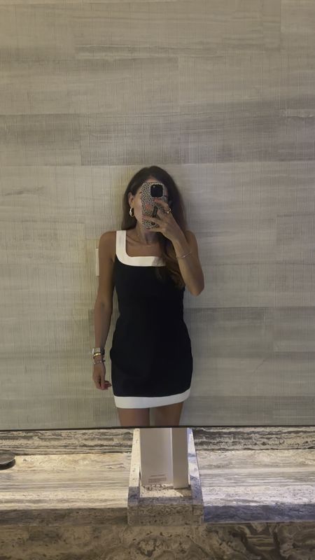 Black and white linen dress size xxsp code AFBELBEL 

#LTKSaleAlert #LTKFindsUnder100 #LTKFindsUnder50