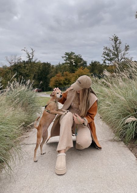 Cozy fall morning walks! 🫶🏼🍁🐕
Love these cooler temps and cozy casual sets - my UGGS are a dupe since the original are all sold out in this color. But I think I love these dupes more and their identical + only $69!!!!! 
#uggs #uggsoutfit #casualsets #cozyoutfits #falloutfits #cozyfall #athleisure #casualoutfit #anthropologie

#LTKSeasonal #LTKshoecrush #LTKsalealert
