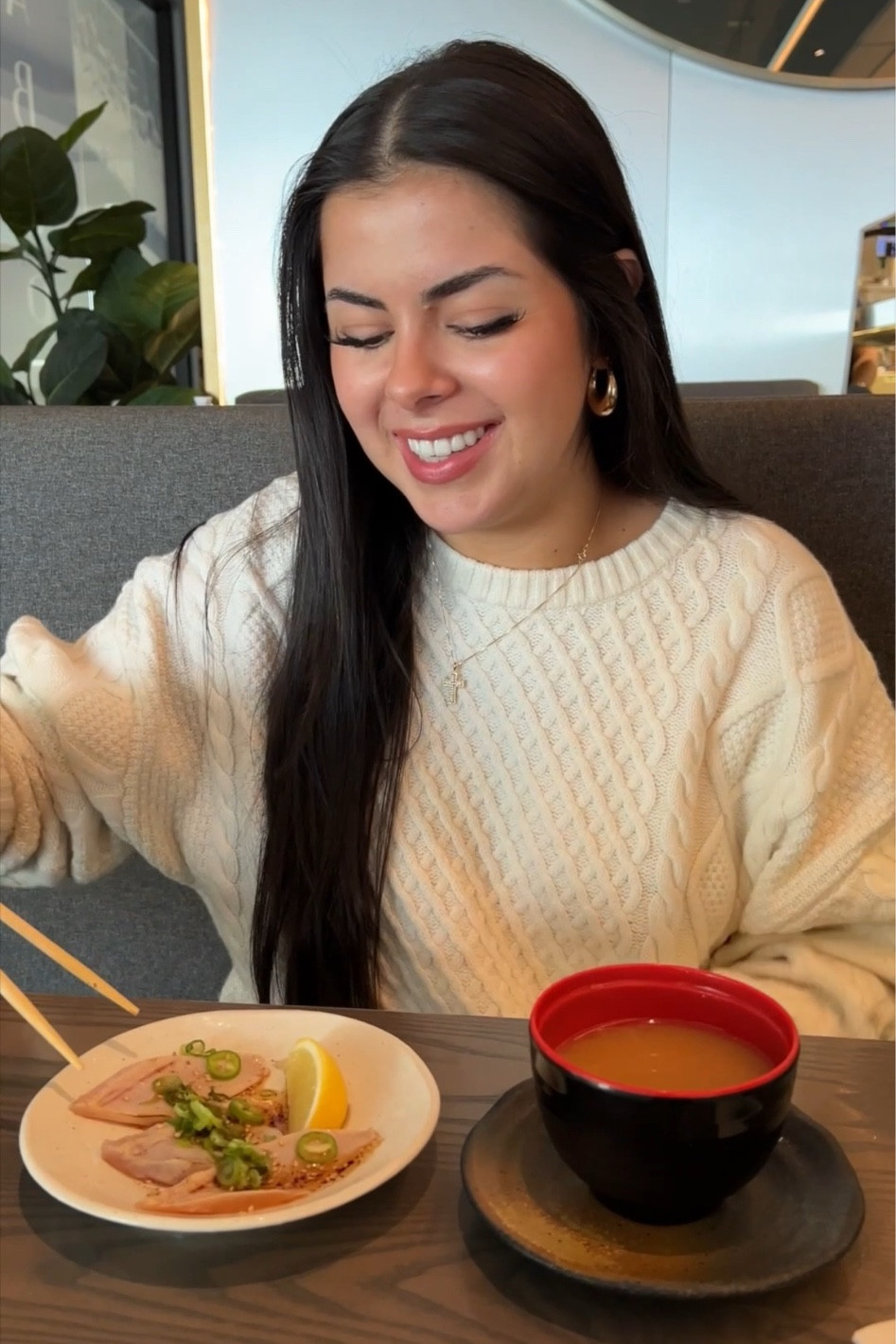 Most comfy sweater 🤌🏼 

#LTKU #LTKMostLoved #LTKSeasonal