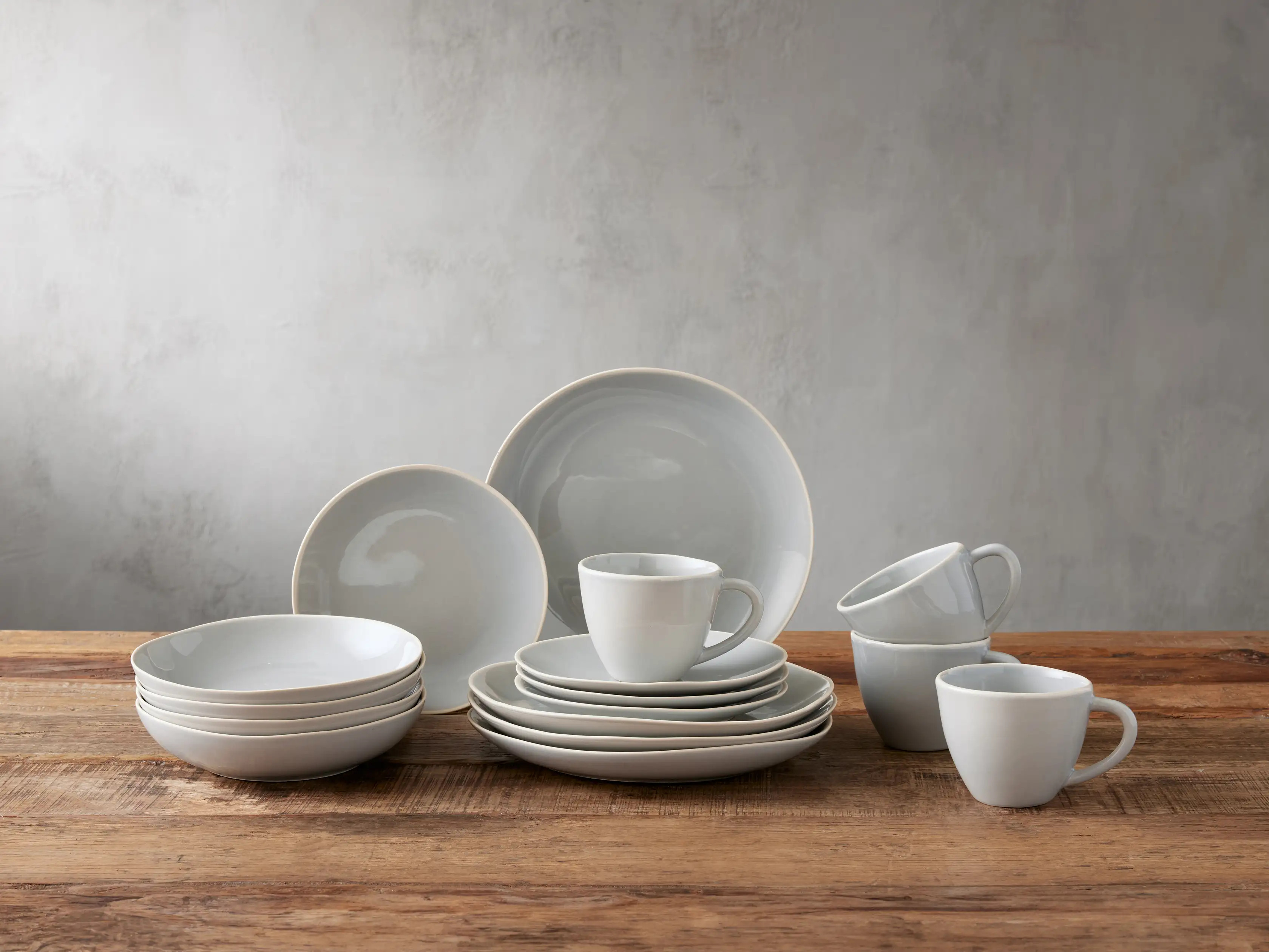 Evora Dinnerware with Pasta Bowls (Set of 16) | Arhaus