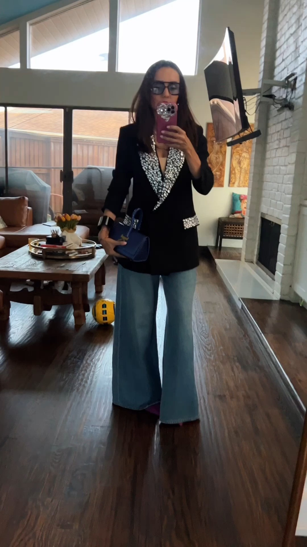 Easy outfit styling Levi’s XL Flood Jeans. 

#LTKWatchNow #LTKFindsUnder100