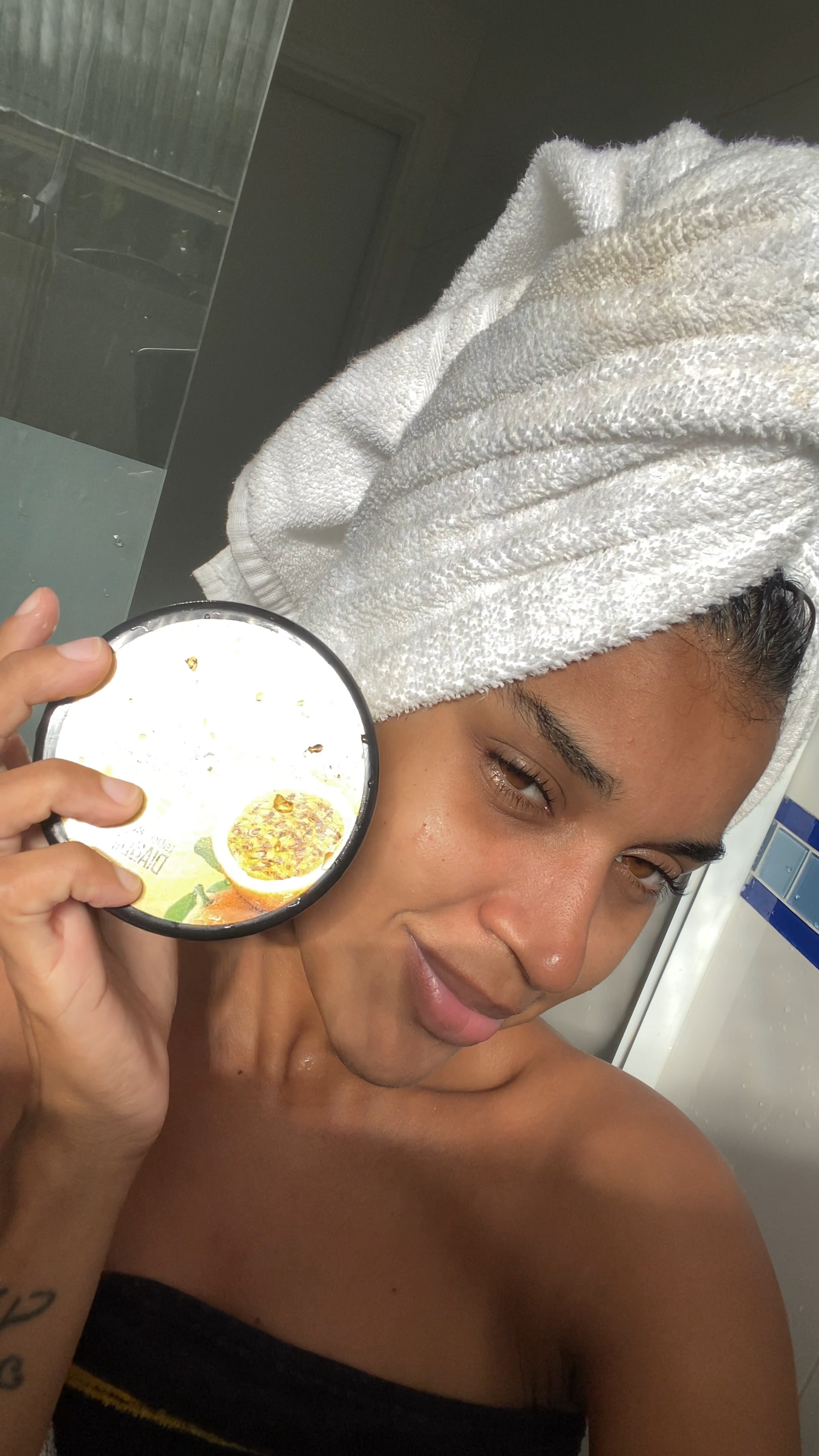 Uma rotina de autocuidado com os melhores produtos .esfoliante da #labotrat deixa a pele macia e hidratada ✨🤍

#mesdasmulheresLTK #autocuidado #esfoliantelabotrat #spaday #beauty

#LTKSeasonal #LTKbeauty #LTKbrasil