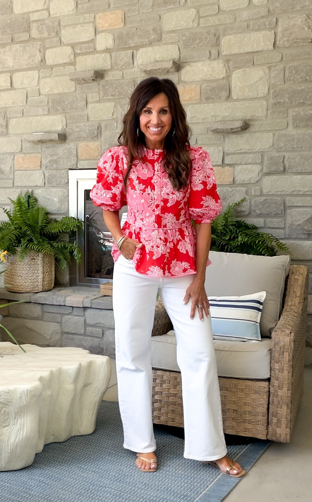 Fresh Summer Finds from AVARA
CYNDI15 for 15% off 

Top - small
Denim - size 4

@Avara  #avaraista

#LTKSeasonal #LTKOver40