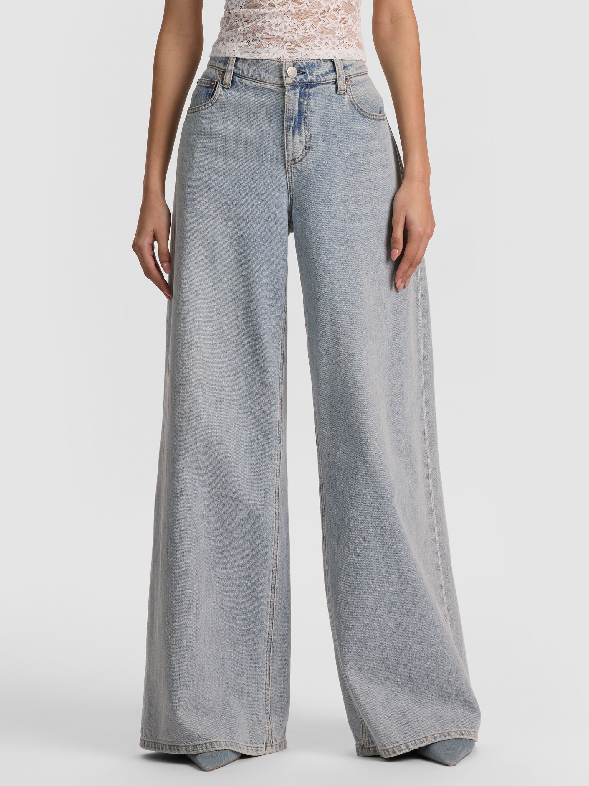 AMAZING JEAN | Alice + Olivia