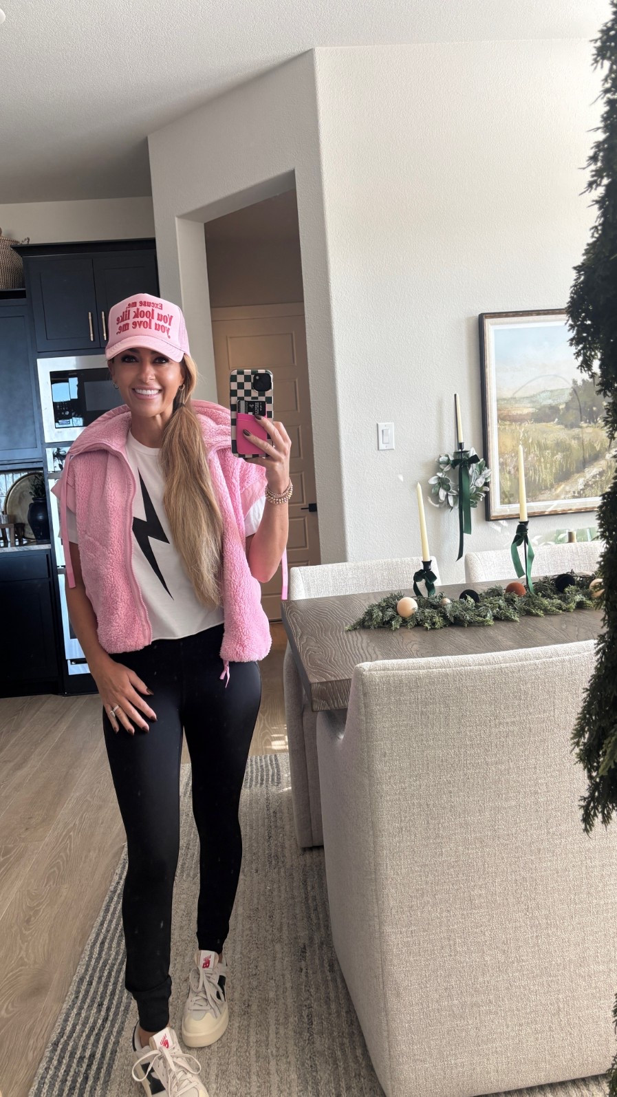 Target vest and loving my new tennis! Comfy is everything these days! 

#comfy #cute #leggings #tenniss

#LTKActive #LTKOver40 #LTKFindsUnder100