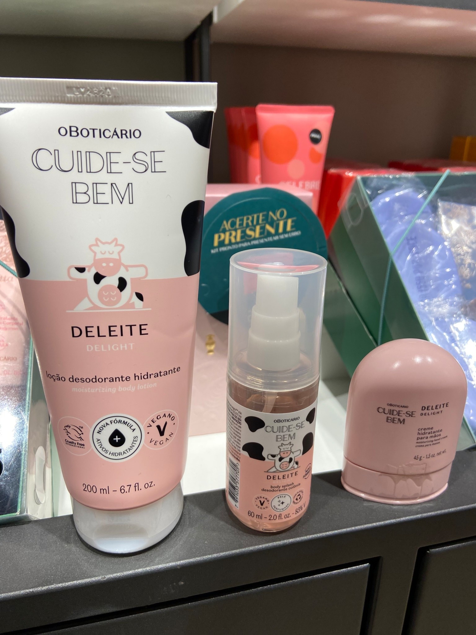 Essa linha “ De Leite” é uma das melhores que a Boti lançou 🩷🫶🏻✨🥹 

Super confortável 
Fragrância deliciosa e delicada 
🥛🐮🩷

#LTKbrasil #LTKbeleza #LTKguiadepresente