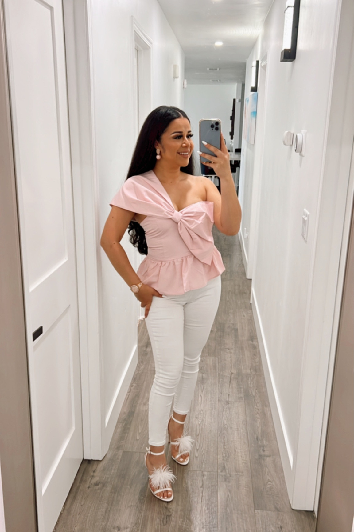 Shop this outfit

#LTKfamily #LTKshoecrush #LTKstyletip