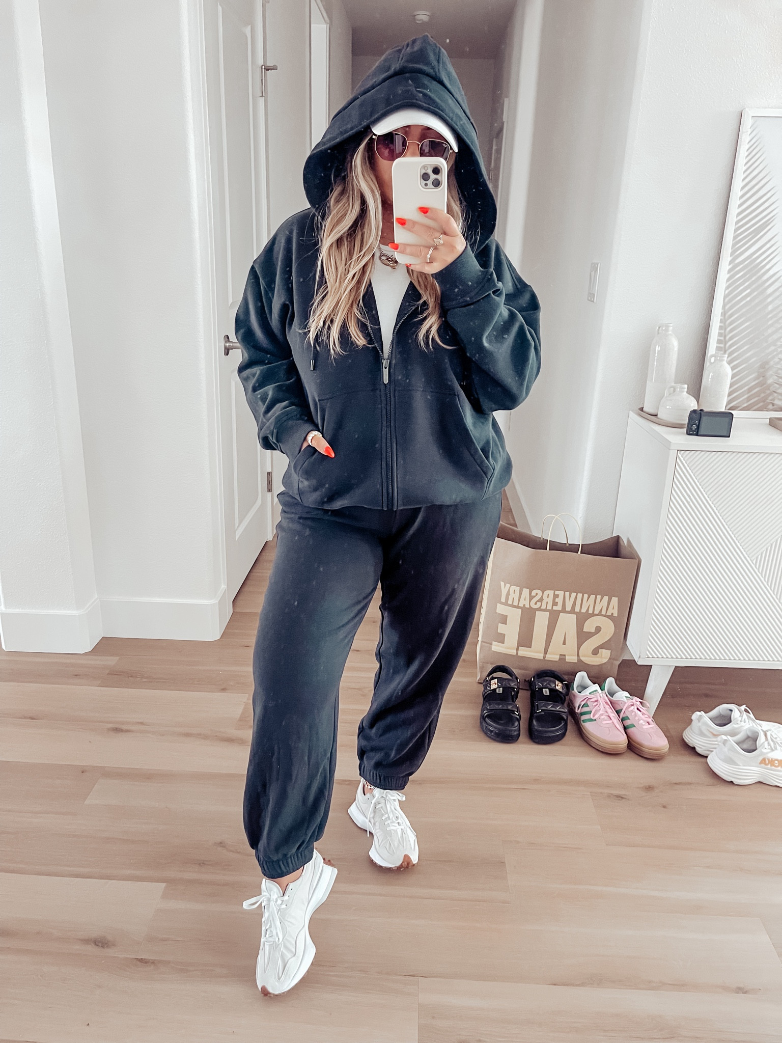Nordstrom sale outfit idea!

Sweats - large 
Sweatshirt - large 
Top - m
Shoes tts 