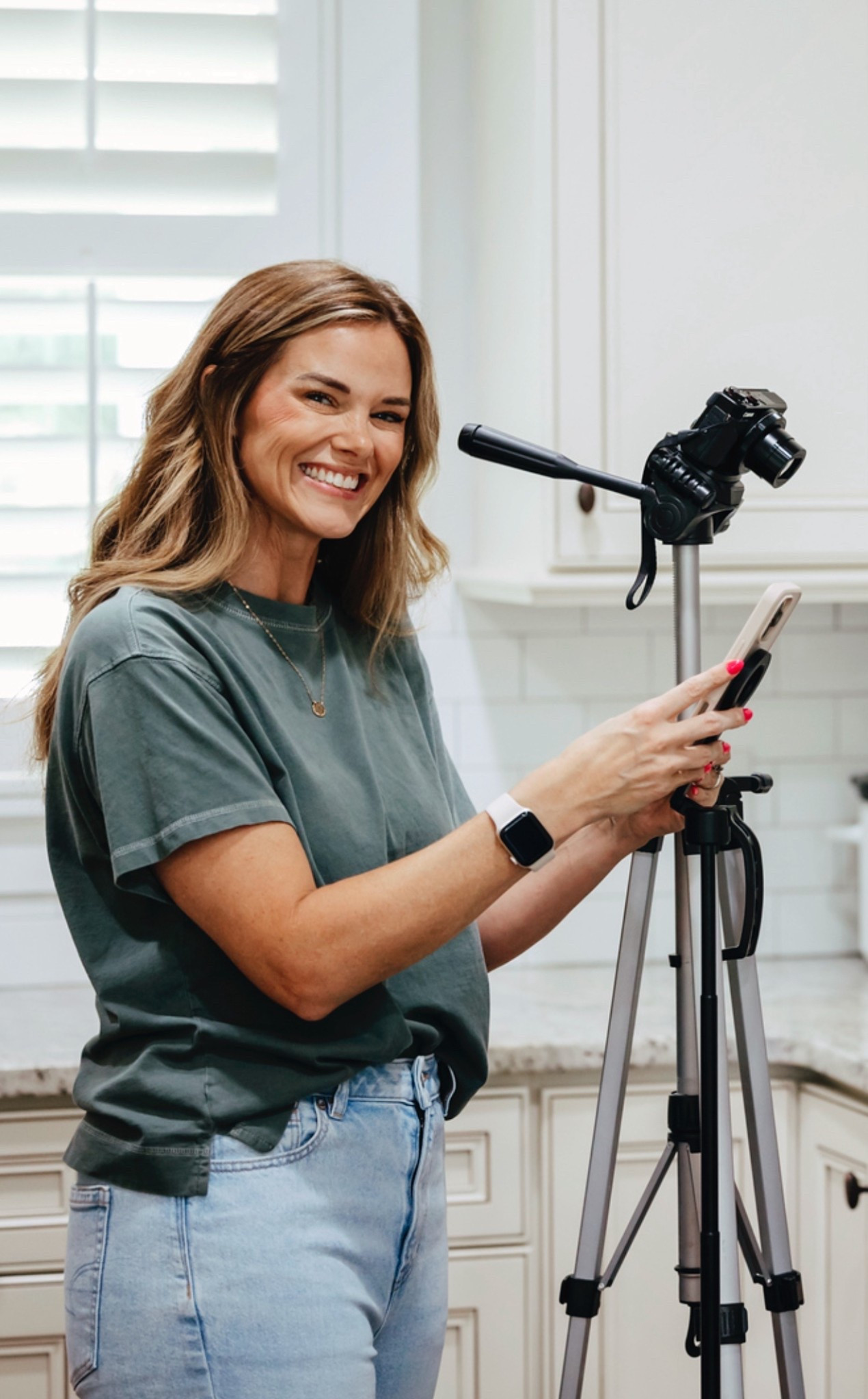 My filming and editing equipment for YouTube & other social media.

I use my camera for my long form YouTube content.

I use my iPhone for short form content to post on all other social media platforms. 

#LTKHome #LTKdayinmylife