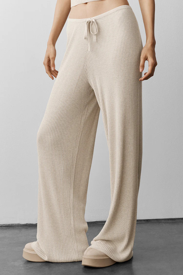 Sweater Knit Mid-Rise Unwind Wide Leg Pant | Alo Yoga (US)
