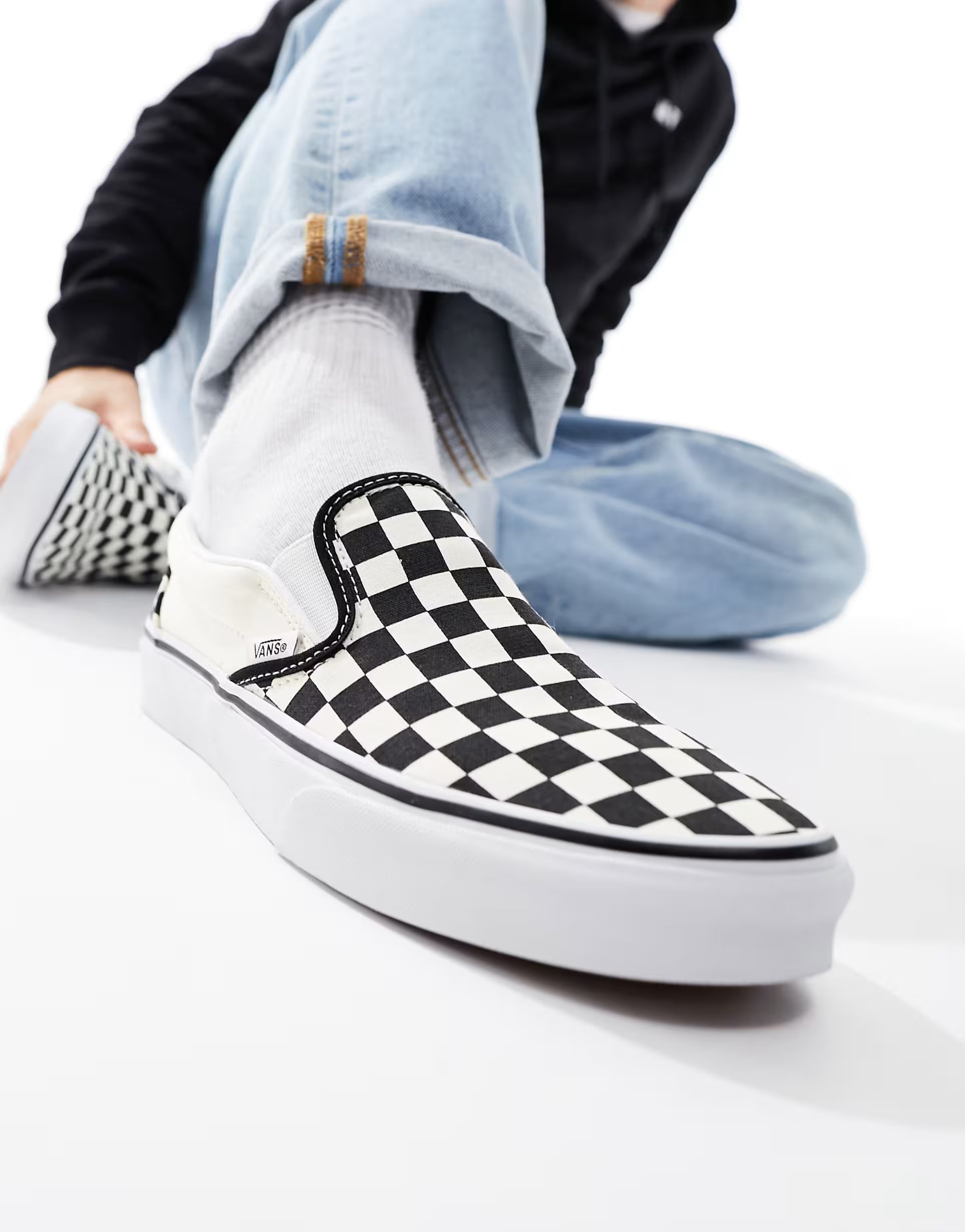 Vans - Scarpe di tela senza lacci nere a scacchi | ASOS (Global)