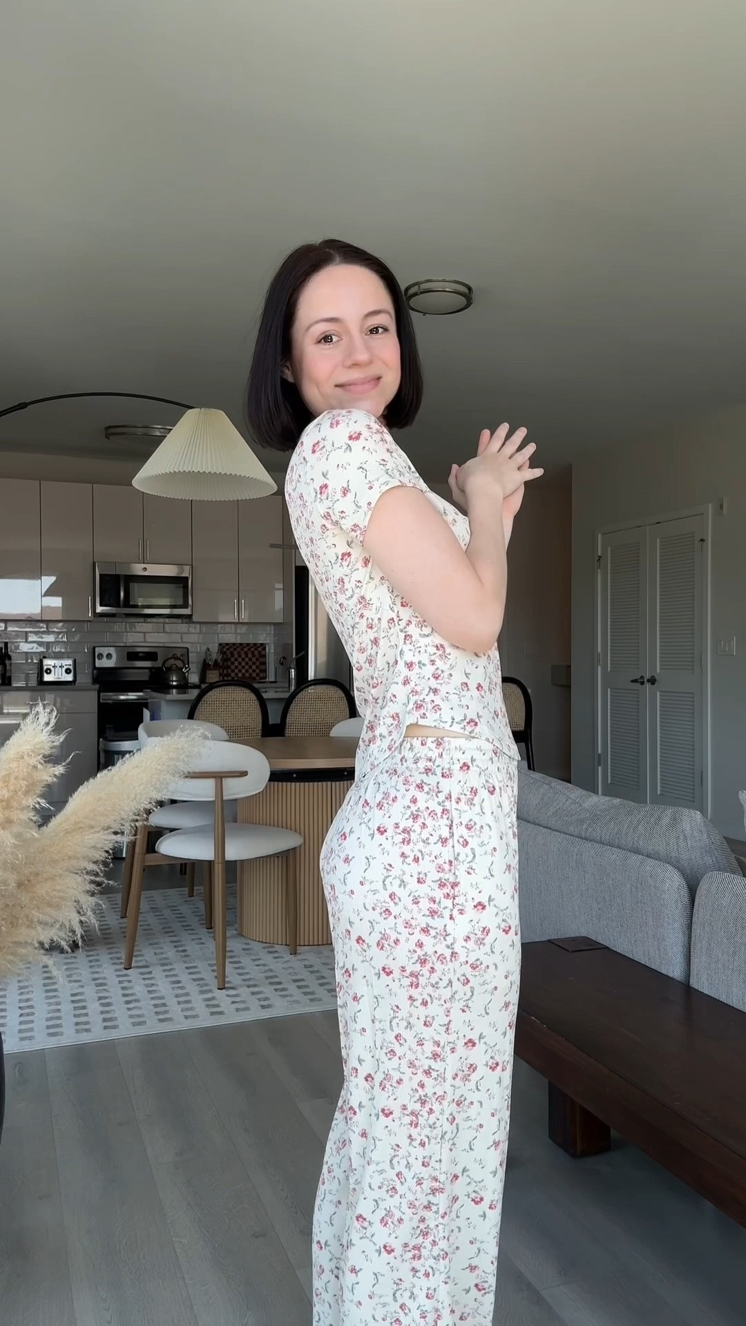 One thing about me? I fully believe what you wear at home affects your mood 🤍

So lately I’ve been investing in little things that make everyday life feel a bit softer, prettier, and more intentional ☁️✨

Linking some of my current favorite pajama and loungewear finds 🫶

#Loungewear
#PajamaStyle
#CozyAtHome
#IntentionalLiving
#AmazonFinds

#LTKgrwm #LTKdayinmylife #LTKselfcare