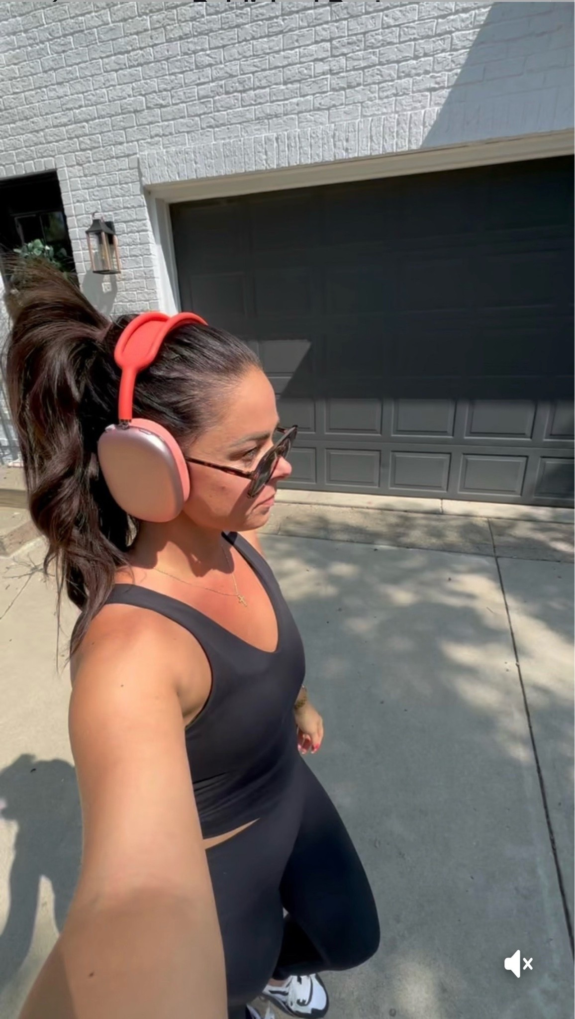 The best headphones! I use these to workout and when I travel

#LTKTravel #LTKfitnessgoals #LTKselfcare