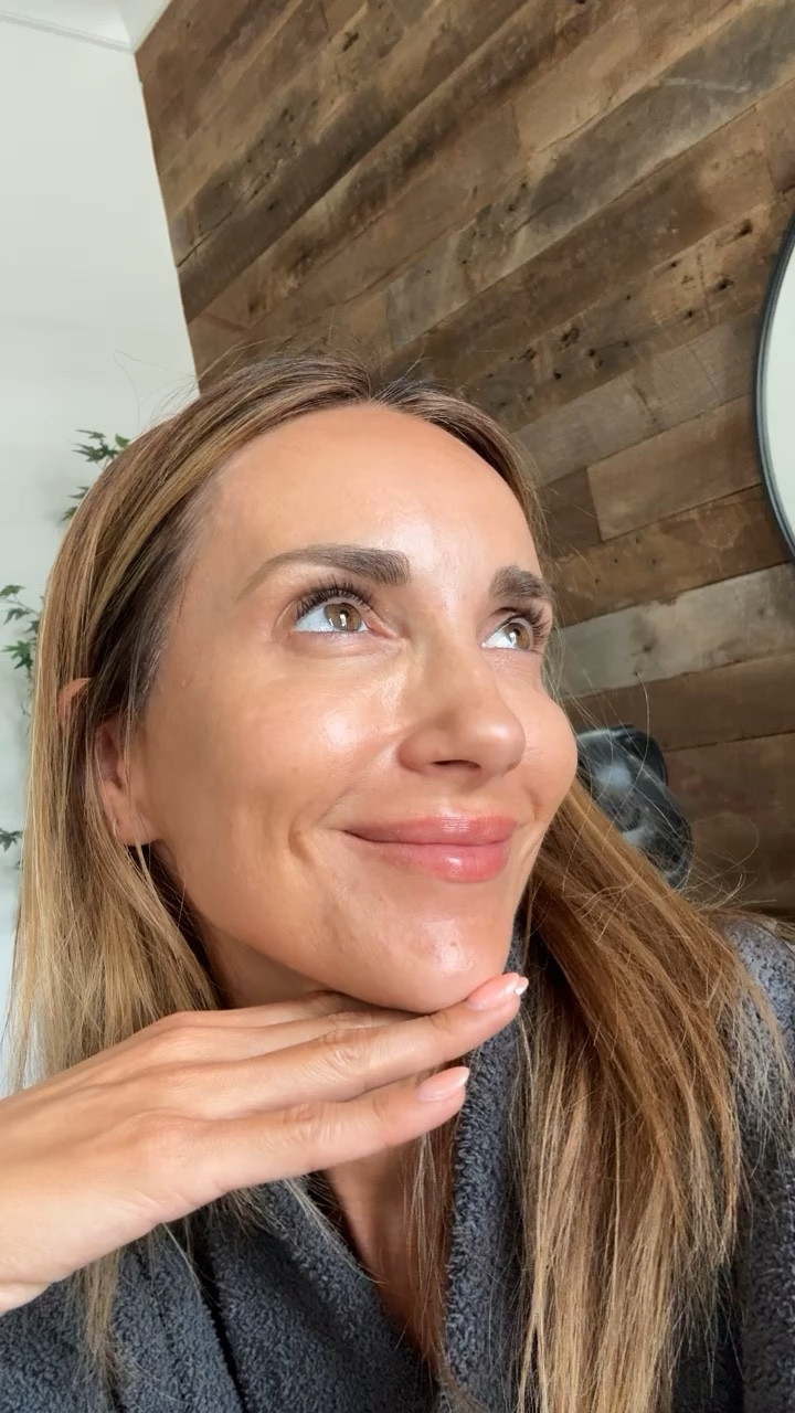 Elf halo glow liquid filter in color 3 (light medium cool) , mature friendly setting powder in color medium 