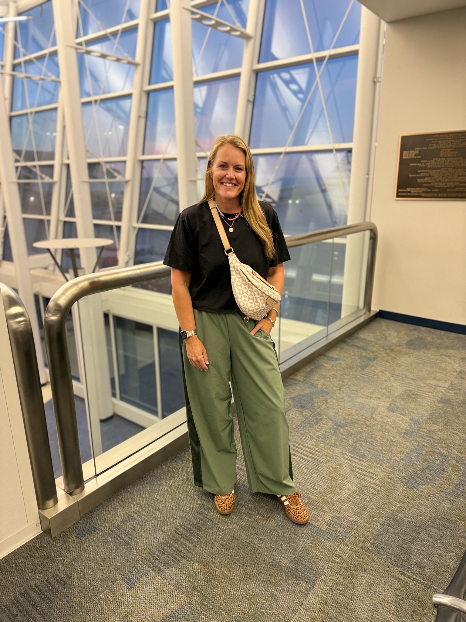 LTKCON travel outfit

#LTKCon #LTKTravel