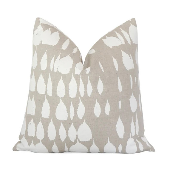 Schumacher Queen of Spain Tan and White Pillow Cover with Zipper, 24x24 26x26 Euro Accent Cushion... | Etsy (US)