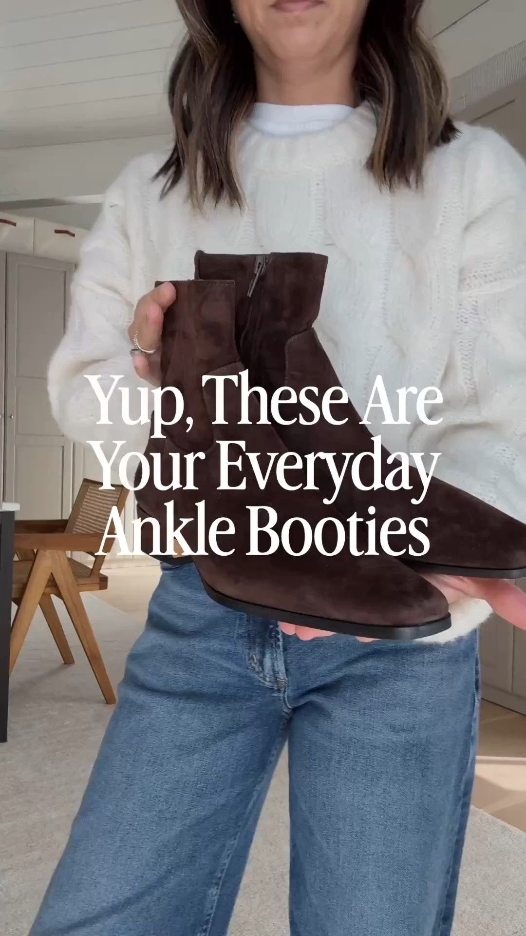 These are your everyday ankle booties. Flat, comfortable, easy to walk in! Tts. With more narrow toe-beds I like to have some room, so could go up a half size. 

Quince sweater small. Could wear the xs
Citizens of Humanity Miro jeans 25. Cut hems. Could size size. 
Steve Madden booties 5.5
J.crew bag
Celine sunglasses
Dorsey Cecilia earrings 3.4
Dorsey James necklace 15”