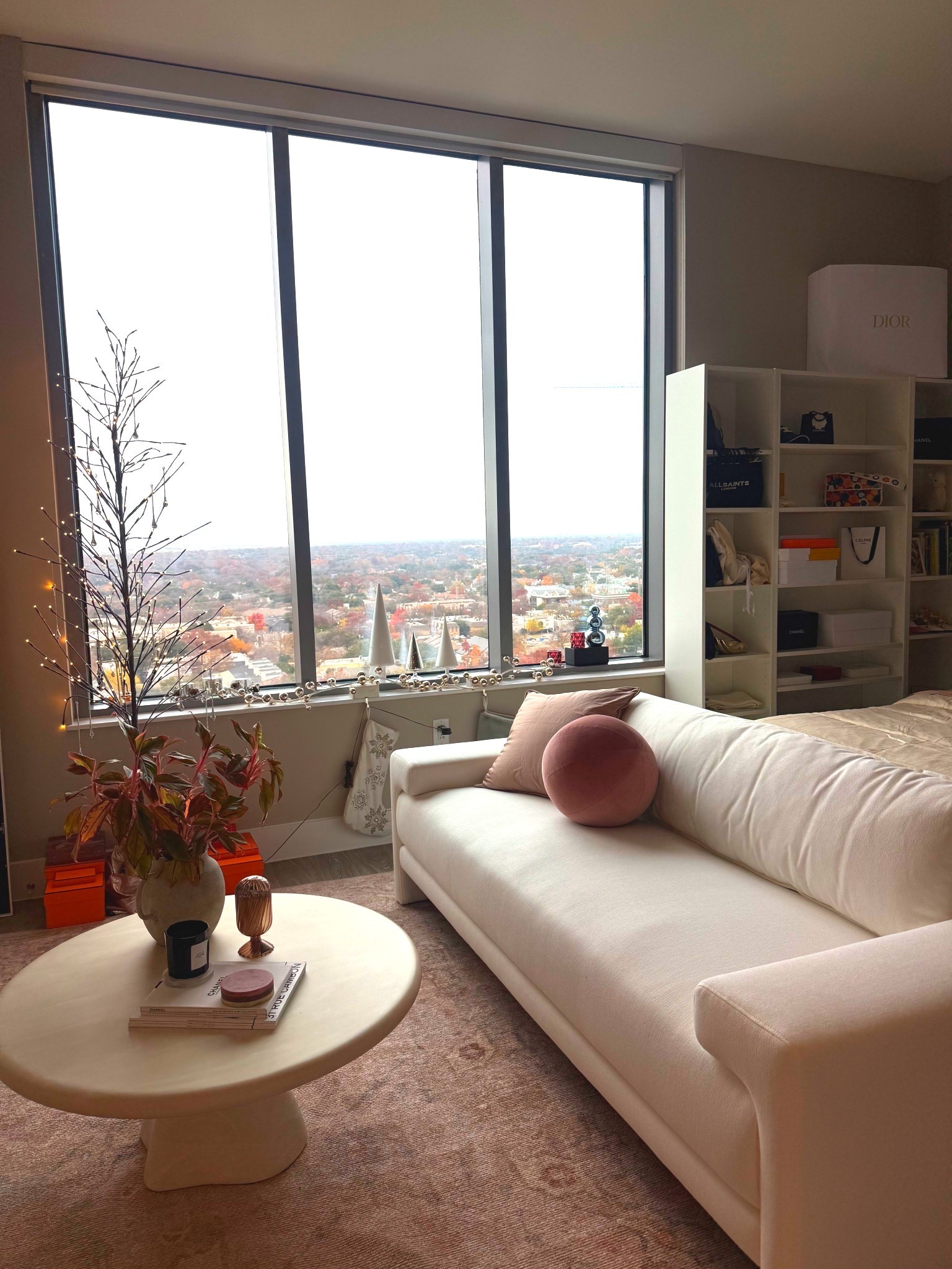 Ideas for Studio Apartments #LTKGiftGuide

#LTKHome #LTKSaleAlert