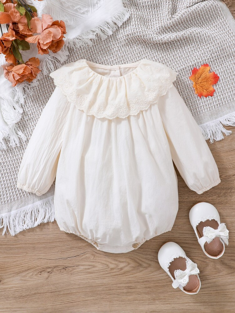 Baby Eyelet Embroidery Scallop Trim Bodysuit | SHEIN