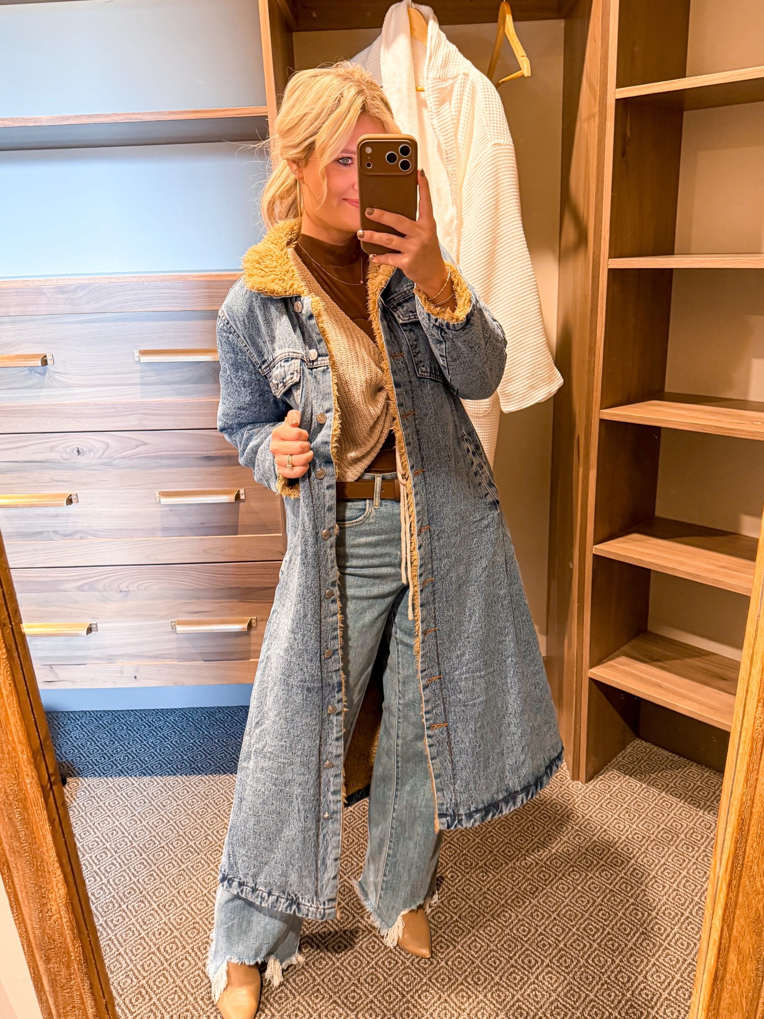 Off to be touristy! #travel #yellowstone 

#LTKSaleAlert #LTKPetite #LTKootd