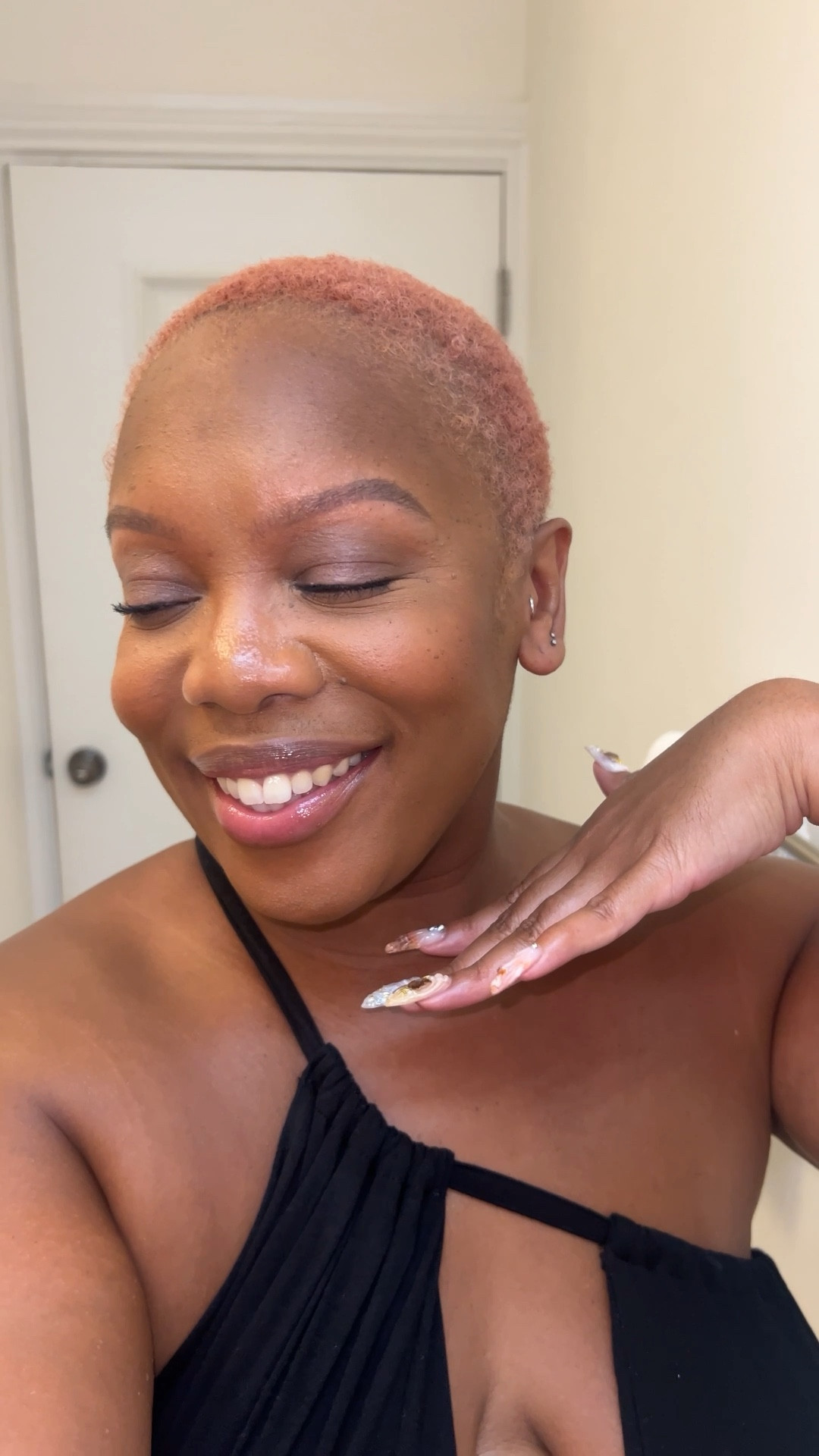 When the girls say longevity, this is what they mean! 

I am so pleased that I’ve found a mix of products that will hold up when I sweat. I love wearing makeup when I go out but since I not only get oily but sweat, I’m hesitant to wear it depending on the climate. It feels good to know that even if I do sweat, my makeup will still look great! 