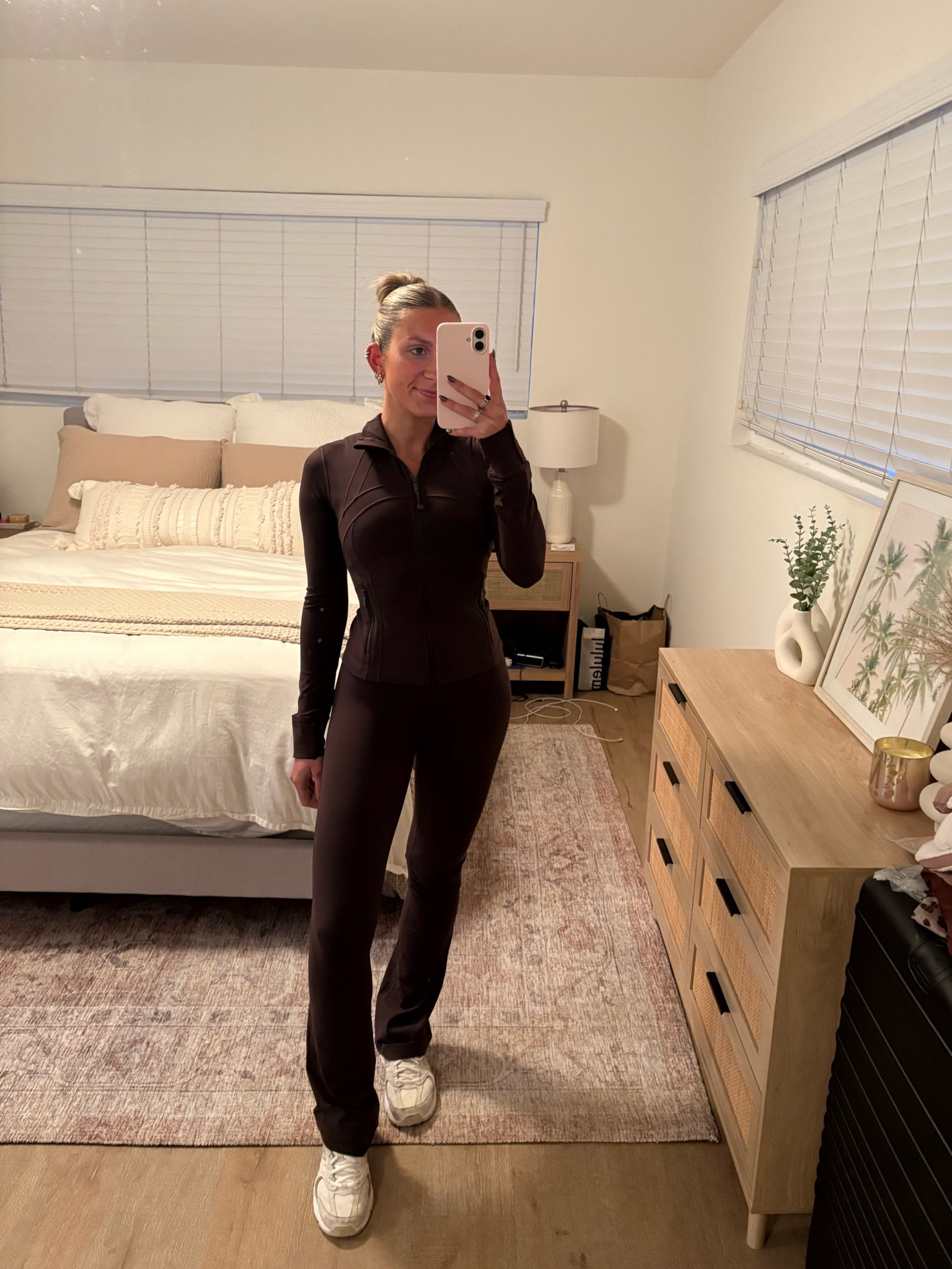 The perfect fall outfit 🤎
Size 2 in pants 
Size 4 in jacket 