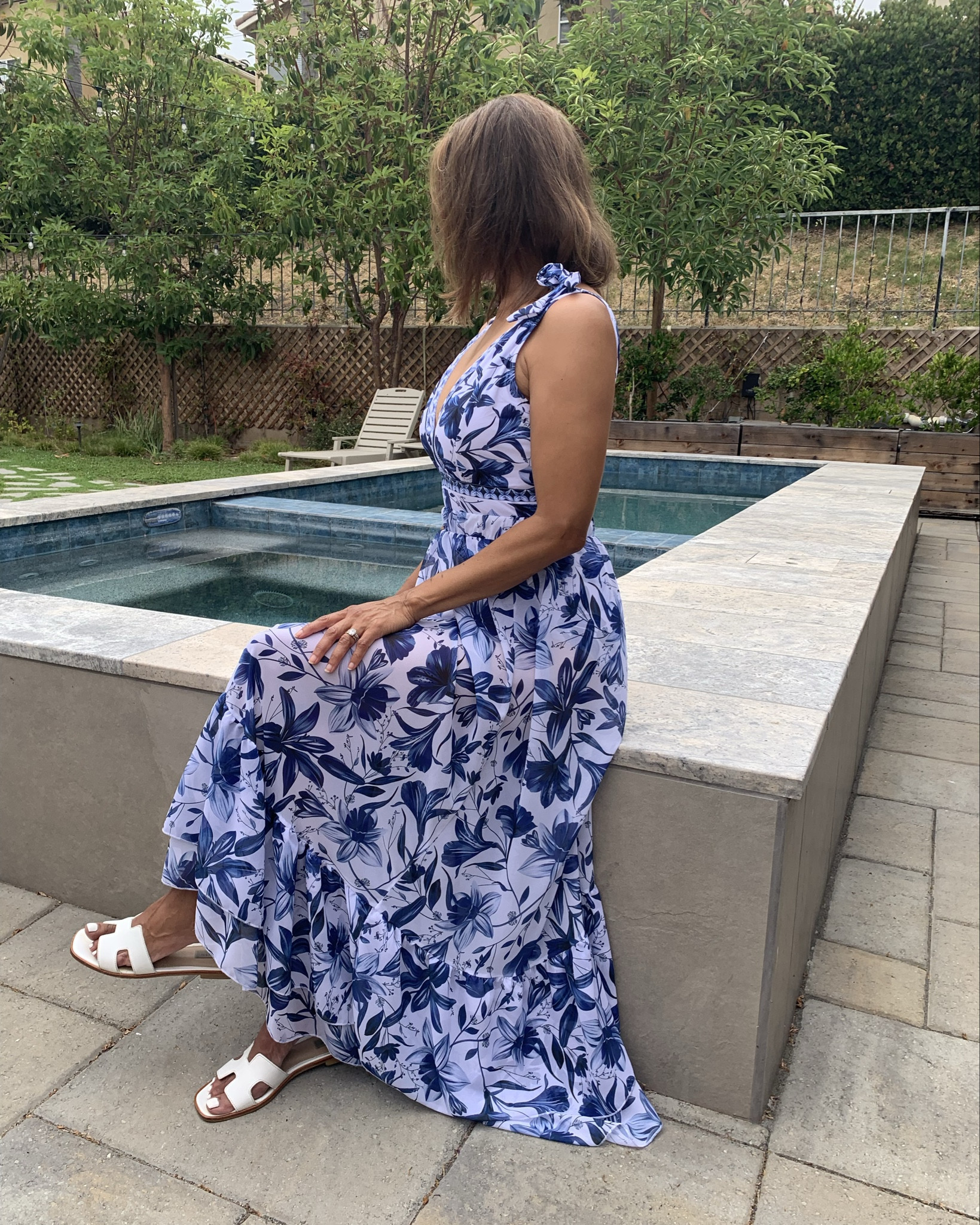 My Flaxmaker swimsuit is feminine and pretty by the pool. I love that I can pull on the sheer matching skirt and go right to dinner. This is an effortless resort look that comes in three pretty colors. I’m wearing size S for reference!


#LTKSwim #LTKOver40 #LTKTravel