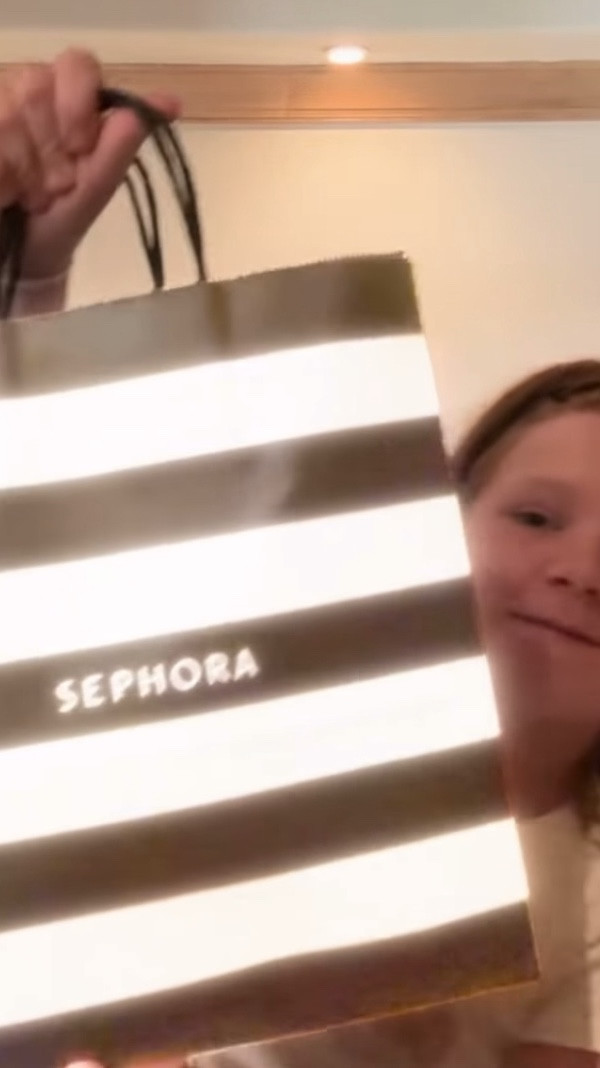 Shop ElleCee’s summer cosmetic must-haves 🧴✨ From toiletries to skincare to makeup & haircare!! 

Shop her faves from IGK, EOS, Target, & more!

#LTKU #LTKFindsUnder100 #LTKBeauty