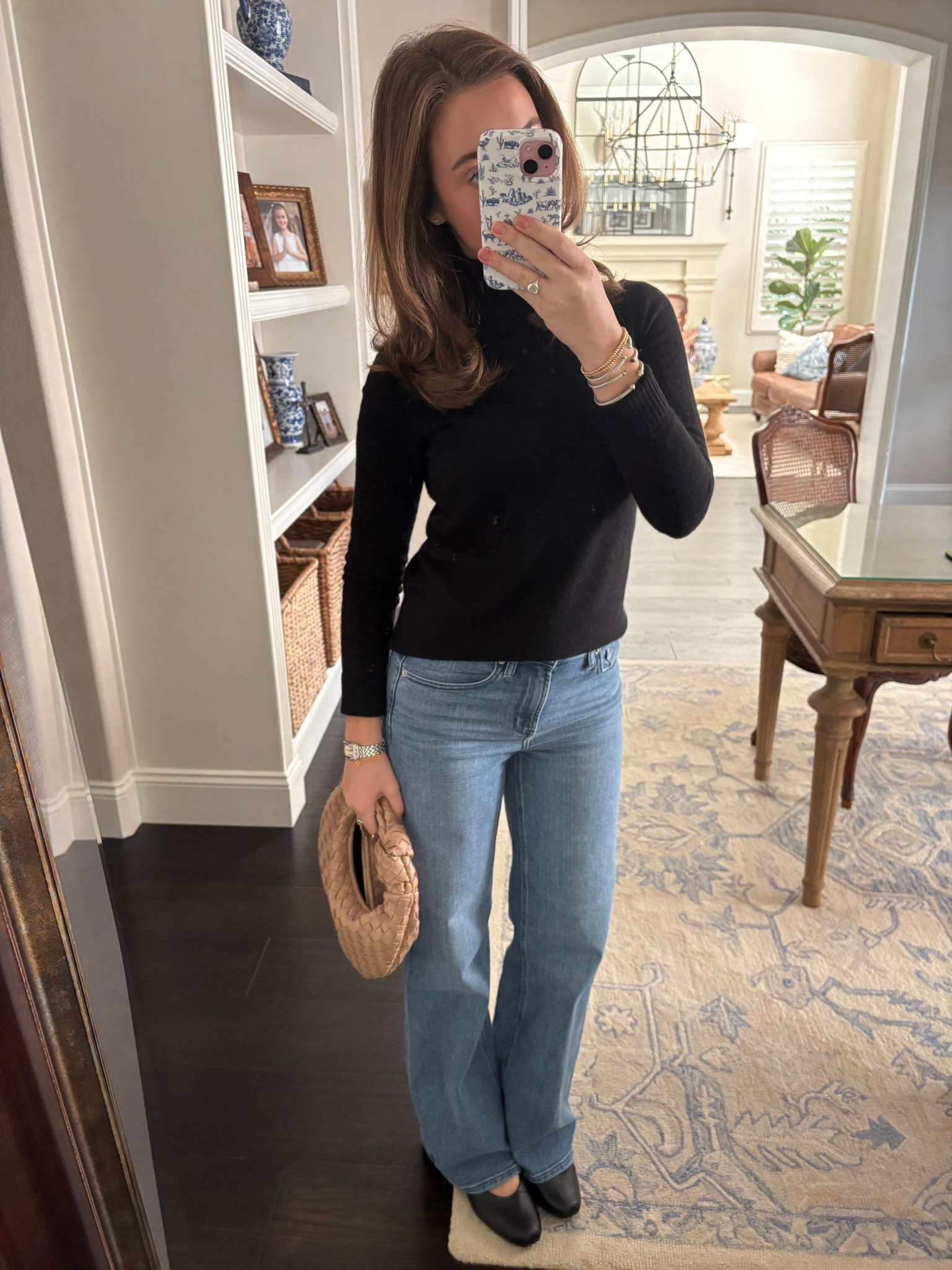 OOTD 1.8.26
Obsessed with these jeans 👏🏼

#LTKFindsUnder100 #LTKPetite #LTKSeasonal