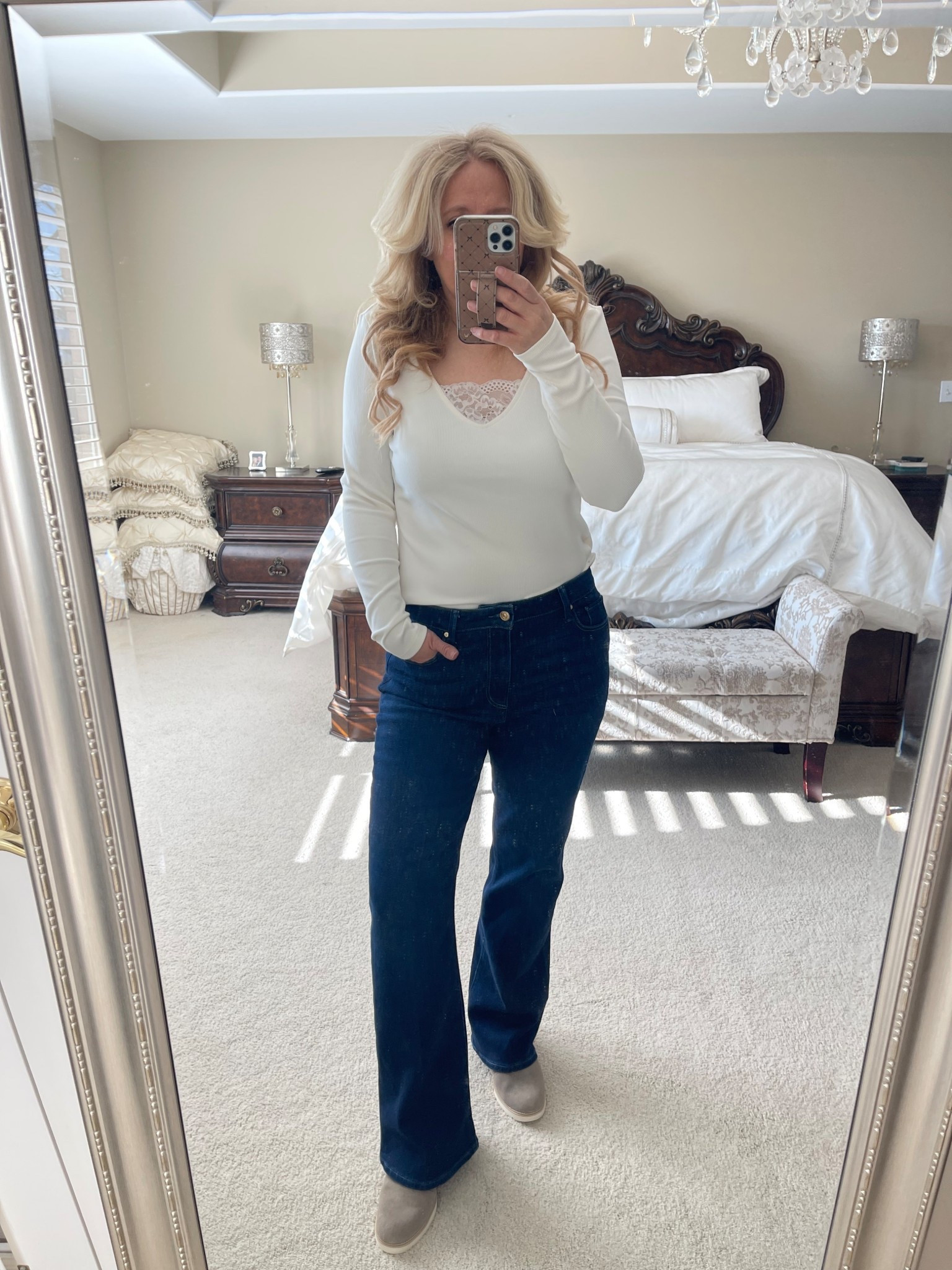 Petite friendly jeans on repeat with this target top

#LTKPetite #LTKootd #LTKSaleAlert
