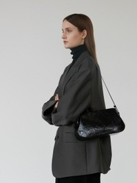 Dutch Brot Shoulder Bag_Wrinkle Black | W Concept (US)