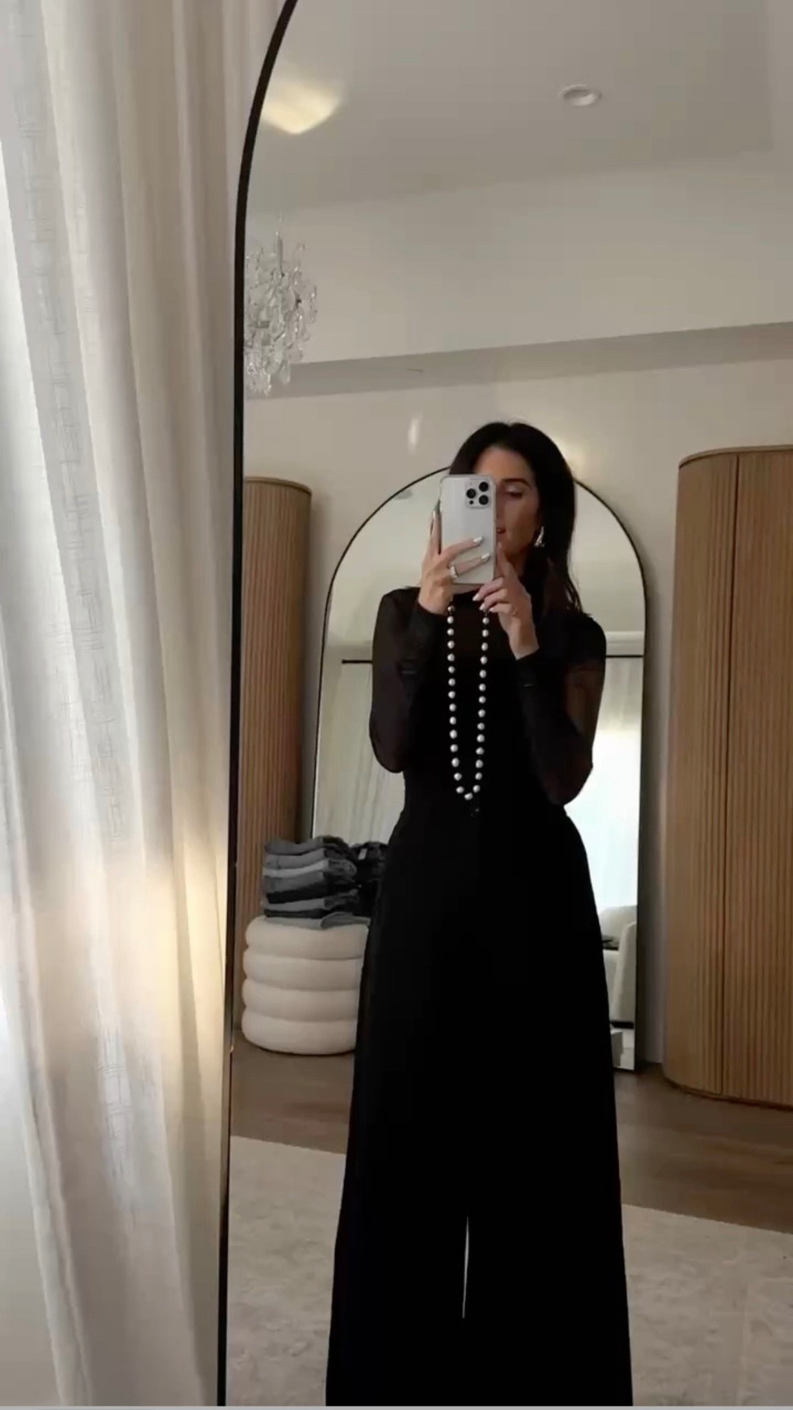 I’m always on the hunt for going out tops! Love this one, I’m just shy of 5-7” wearing the size small #stylinbyaylin #aylin #amazonfind #datenight 

#LTKSeasonal #LTKOver40 #LTKootd