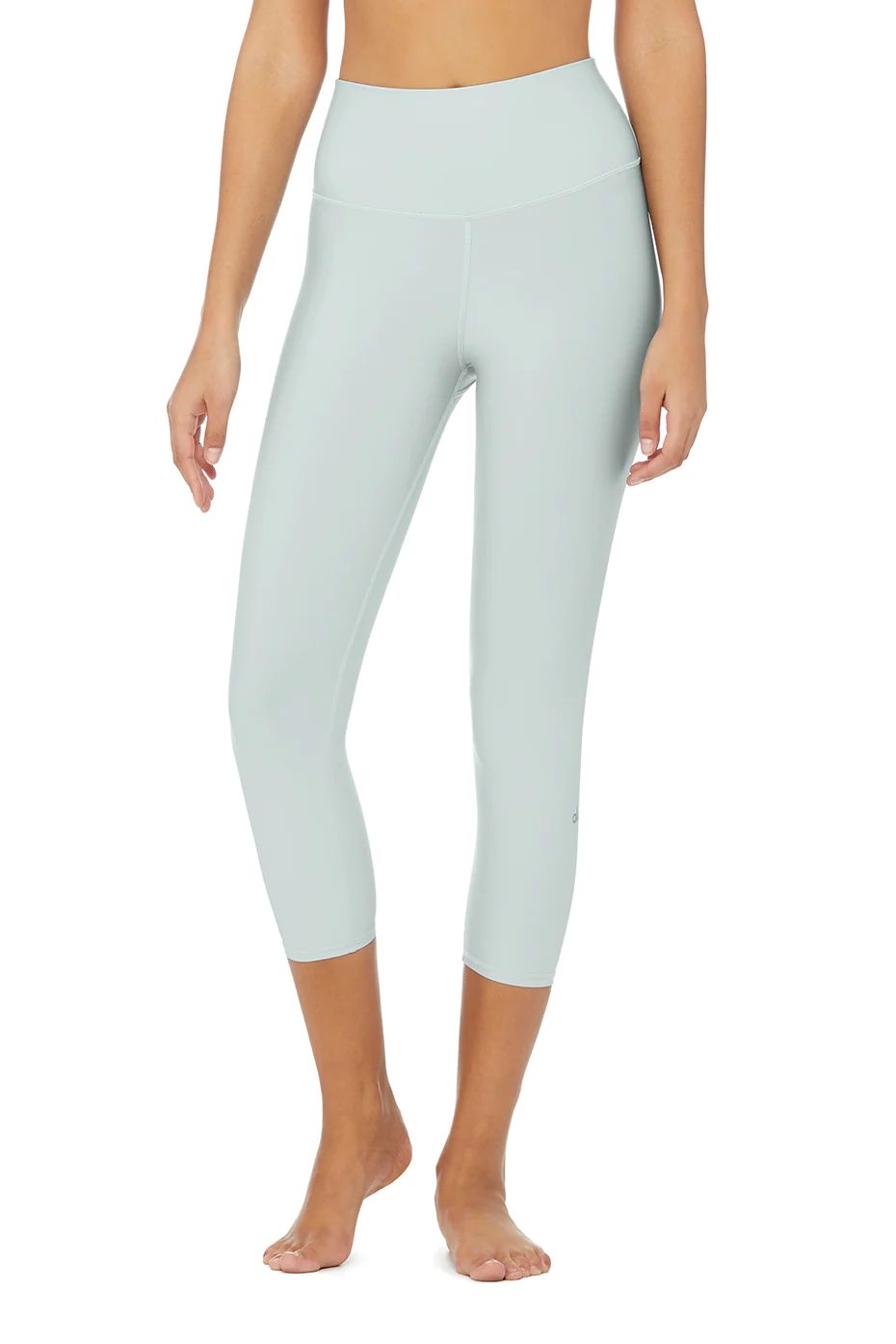 Alo Yoga High-Waist Airlift Capri - Cloud - Size S - Moto bottoms weight seamless-solid | Alo Yoga