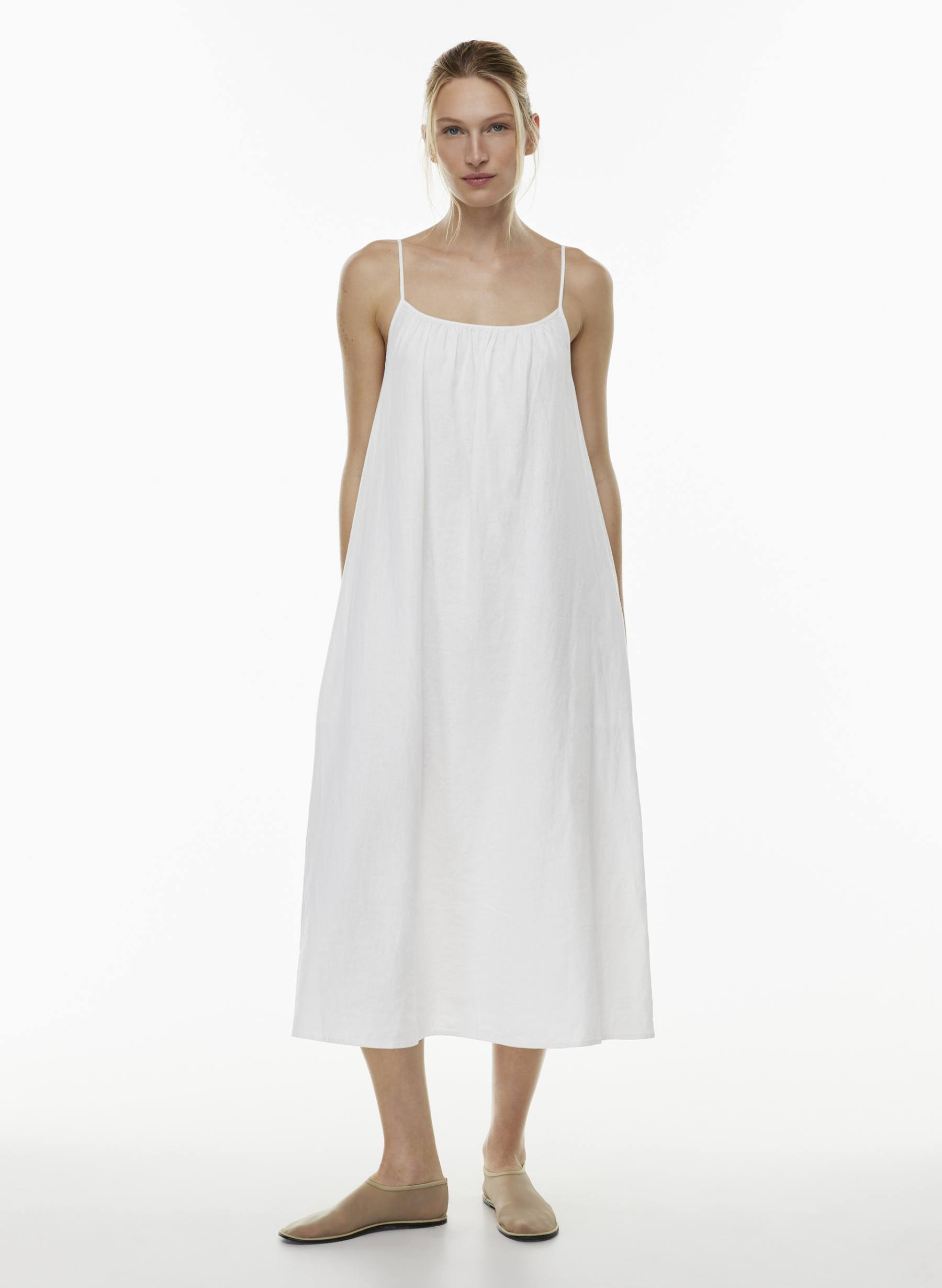 WELLBEING LINEN DRESS | Aritzia