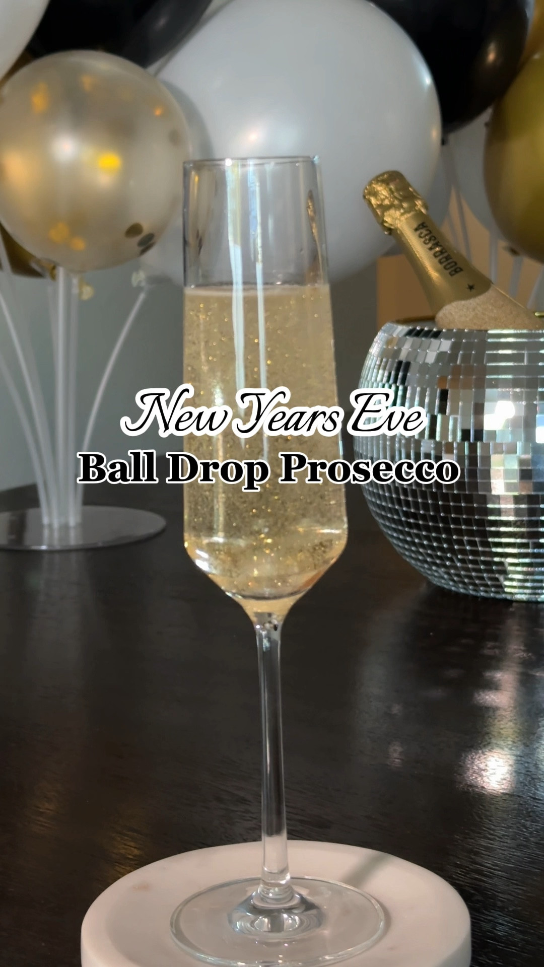 New Year’s Eve ball drop champagne toast!🥂 Get ready for the midnight ball drop by making these fun and interactive cocktails! 

All you need is cotton candy, edible glitter and champagne (or prosecco) to make these “ball drop” cocktails for NYE🍾
•••
Champagne flute, champagne toast, champagne cocktails, nye cocktail, nye party, New Year’s Eve, nye inspo, nye 
#newyearseve #newyearseveparty #champagnecocktail #edibleglitter #nye #nye2025 #nye2024

#LTKSeasonal #LTKHoliday #LTKWatchNow