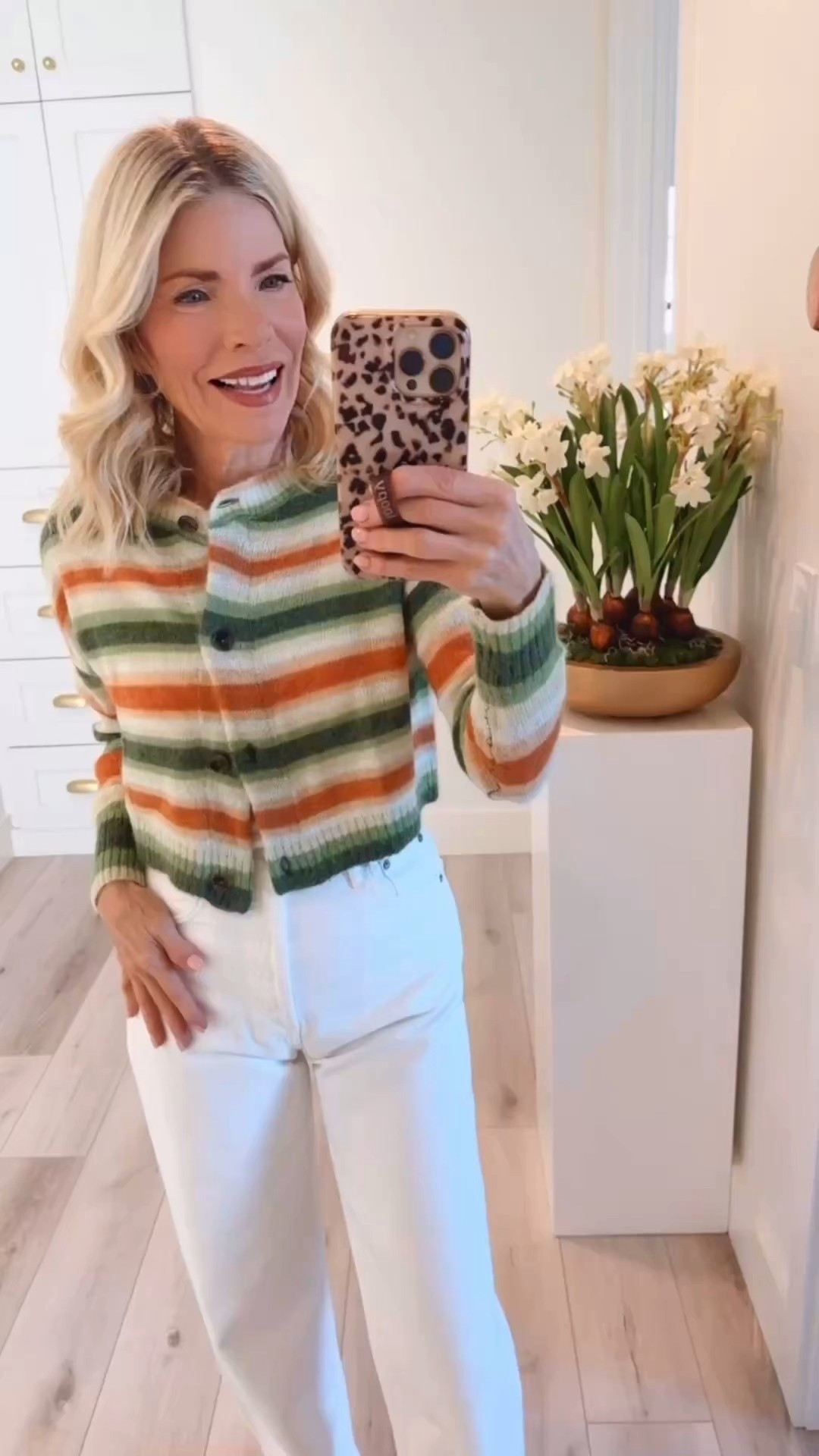 Prettiest cropped cardigan for spring 🌿
I’m wearing an XS in the sweater  

#LTKootd