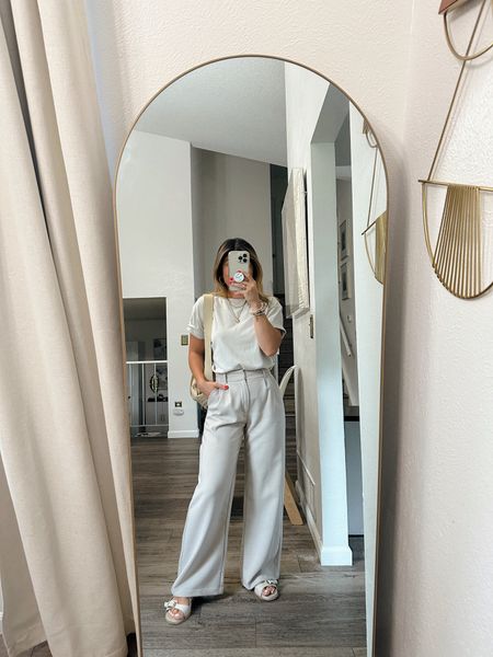 My go-to outfits for those days when I don’t know what to wear! 
Tee size xs
Sloan tailored pant size 24 short
Abercrombie, casual outfit, Sloan pants, tailored pants, 

#LTKworkwear #LTKfindsunder100 #LTKSeasonal