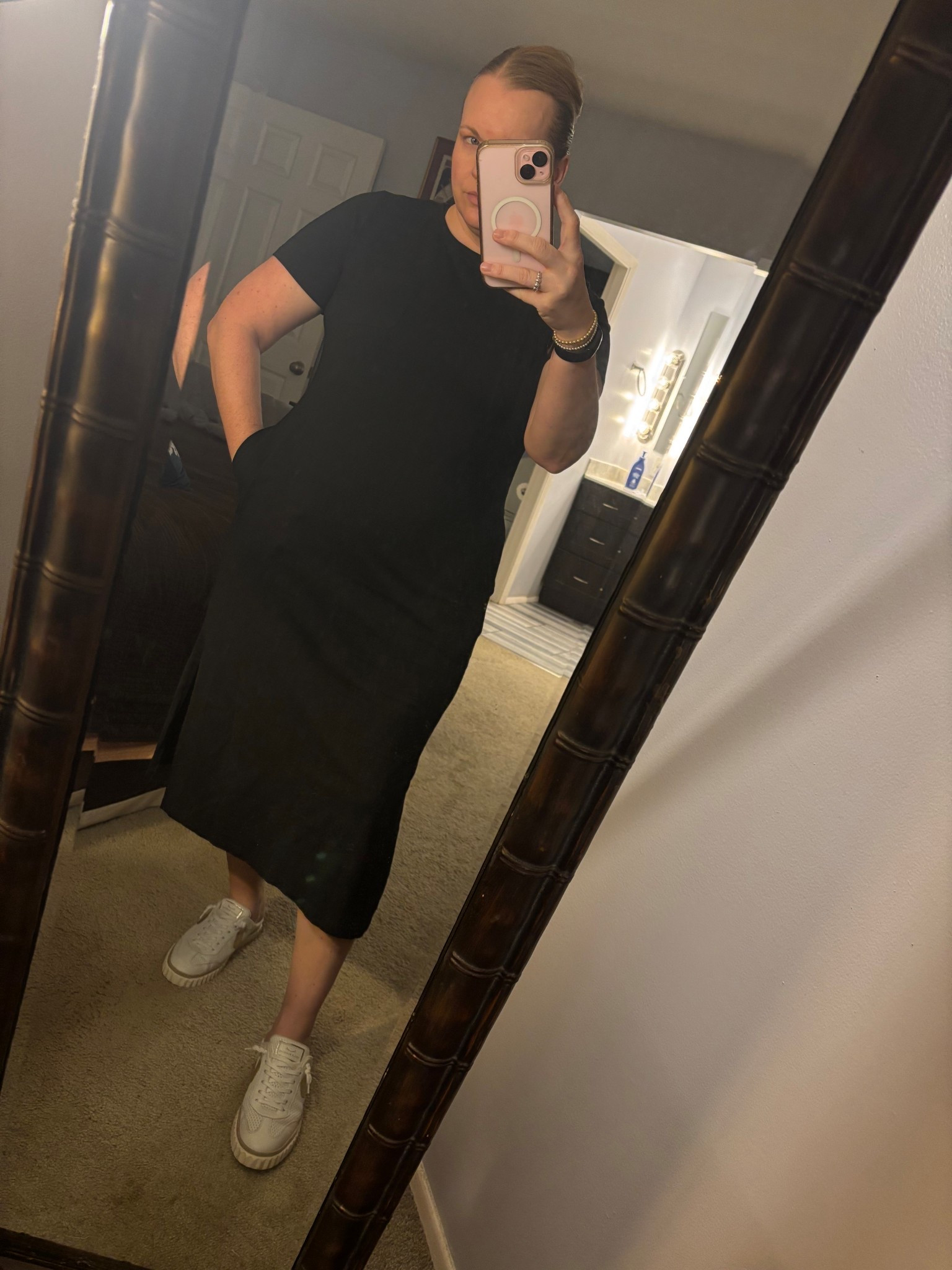 Simple t shirt dress with pockets 

#LTKFindsUnder100 #LTKU #LTKFindsUnder50