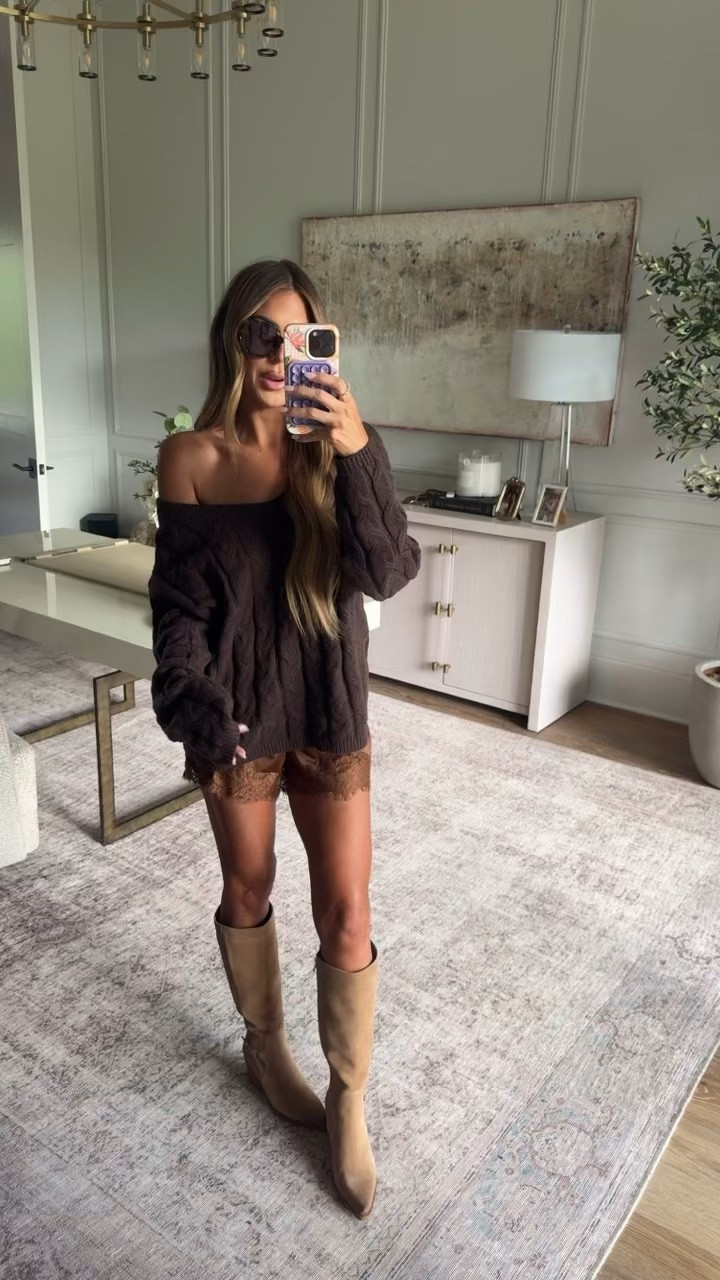 Size small in the sweater and shorts #nordstrom