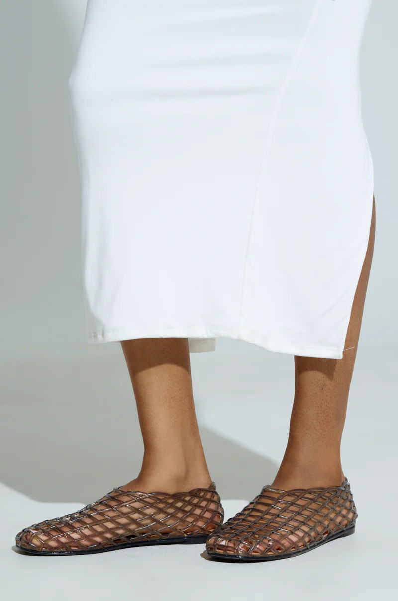 AKIRA LINUS BLACK FLAT | AKIRA